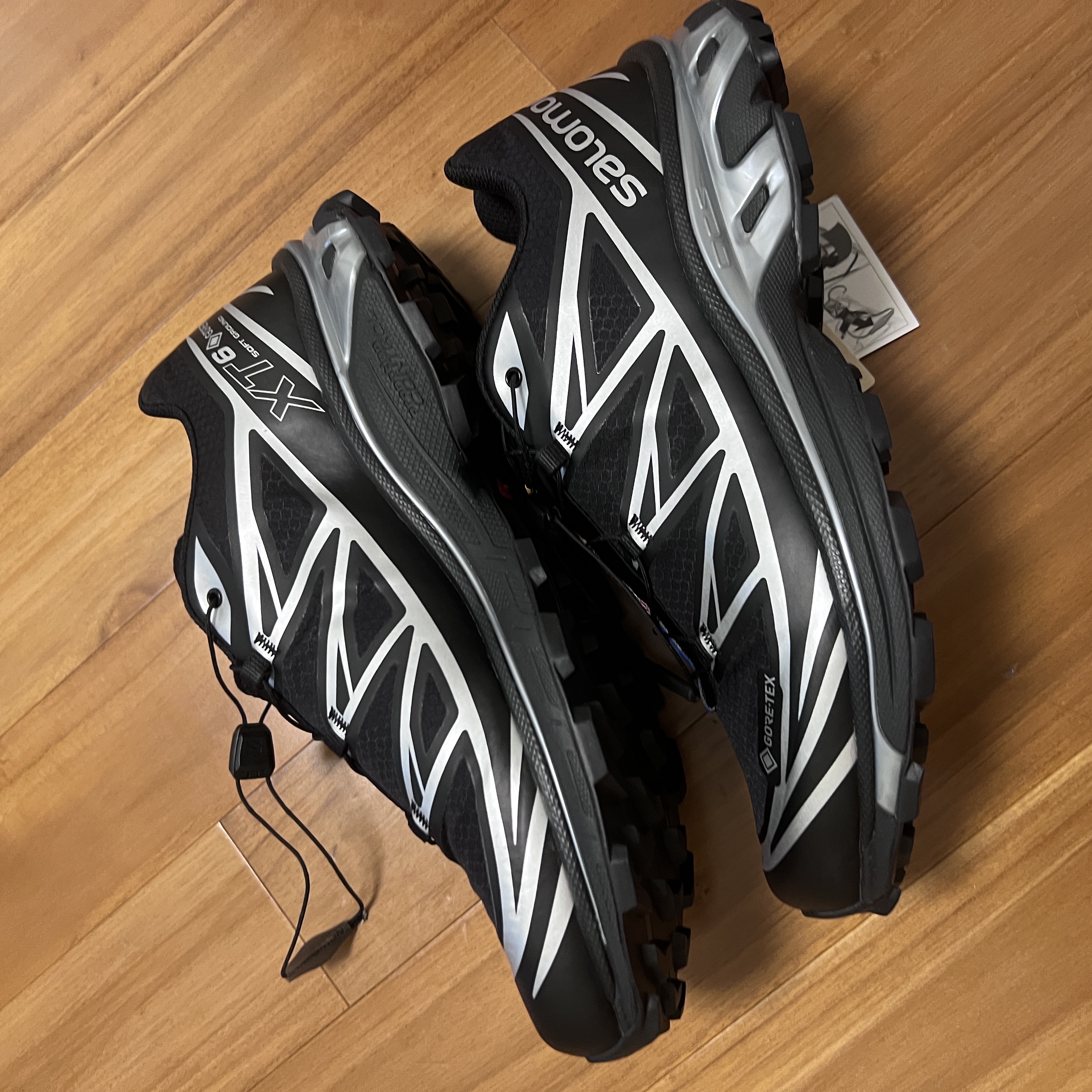 Salomon XT-6 GTX Black Silver 착용 스타일
