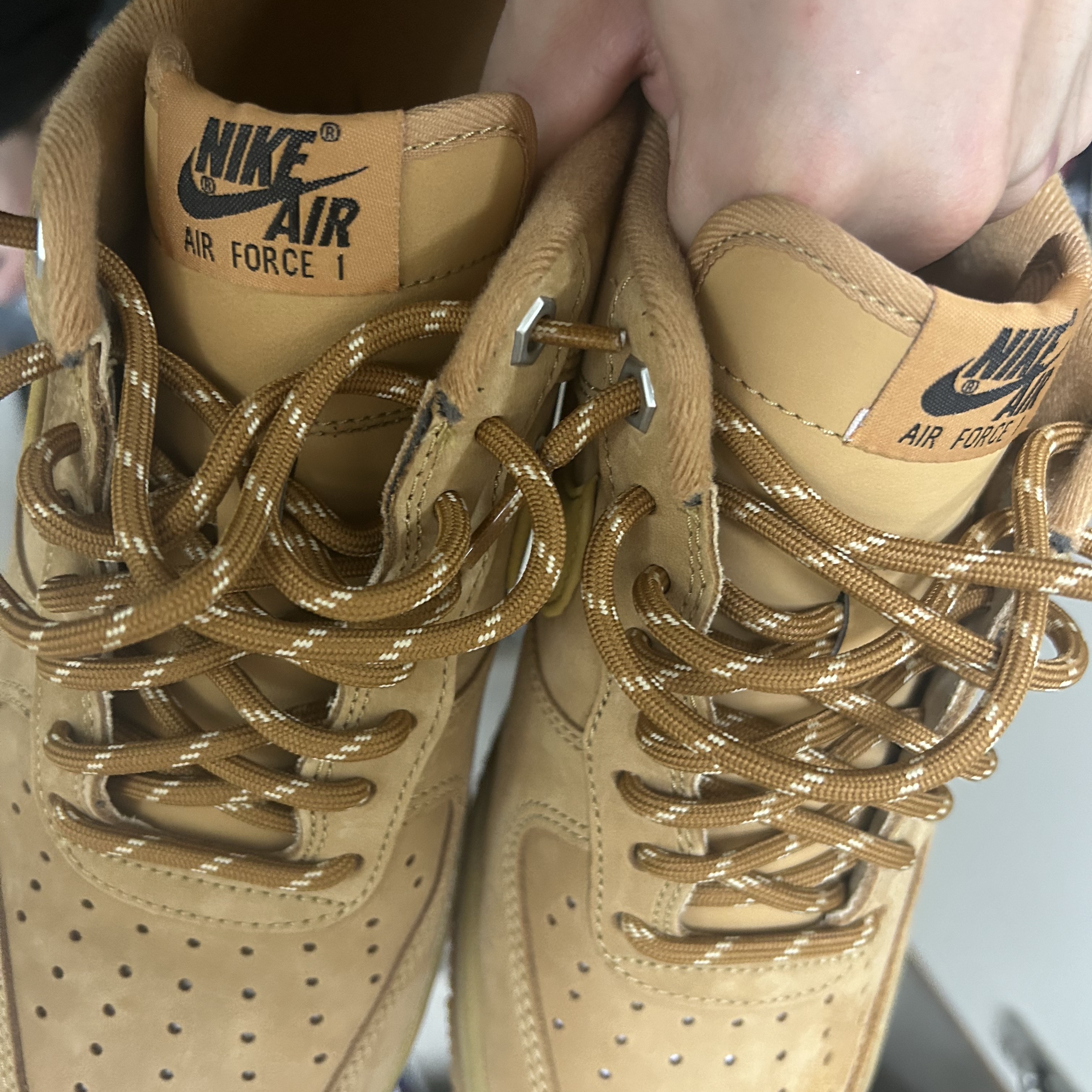 Nike Air Force 1 '07 WB Flax 착용 스타일 - 1