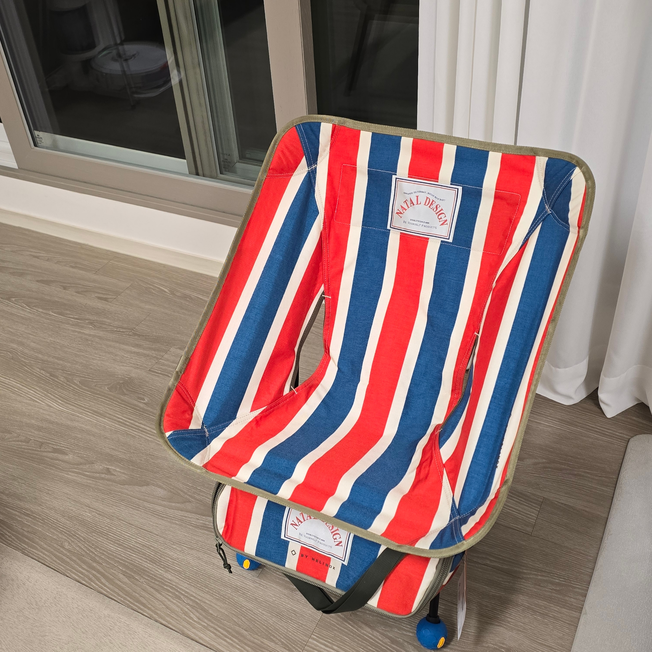 Helinox x Natal Design Chair One Natal Stripe 착용 스타일