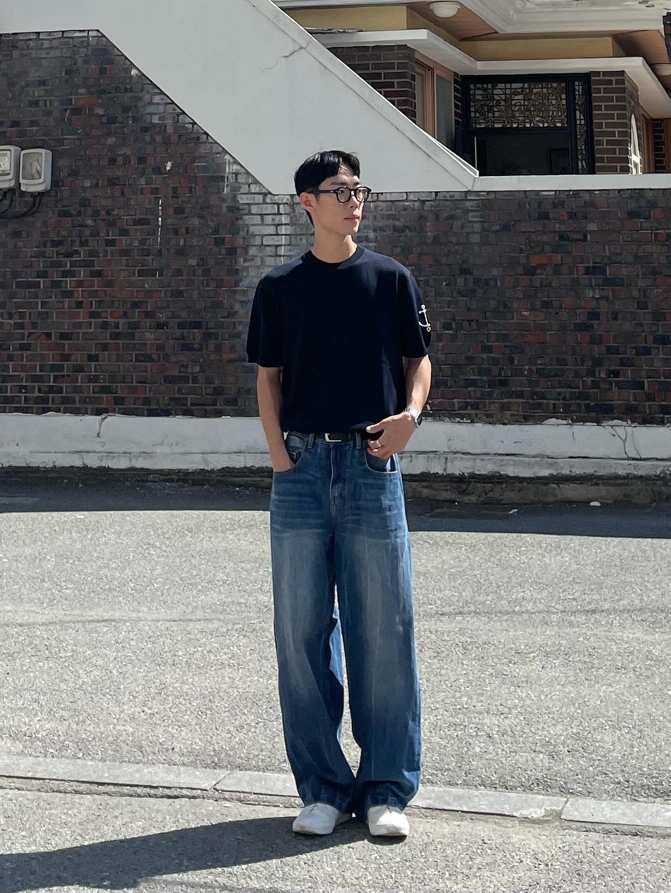 Millo Archive Reflect Curved Pants Mid Blue 착용 스타일 - 1