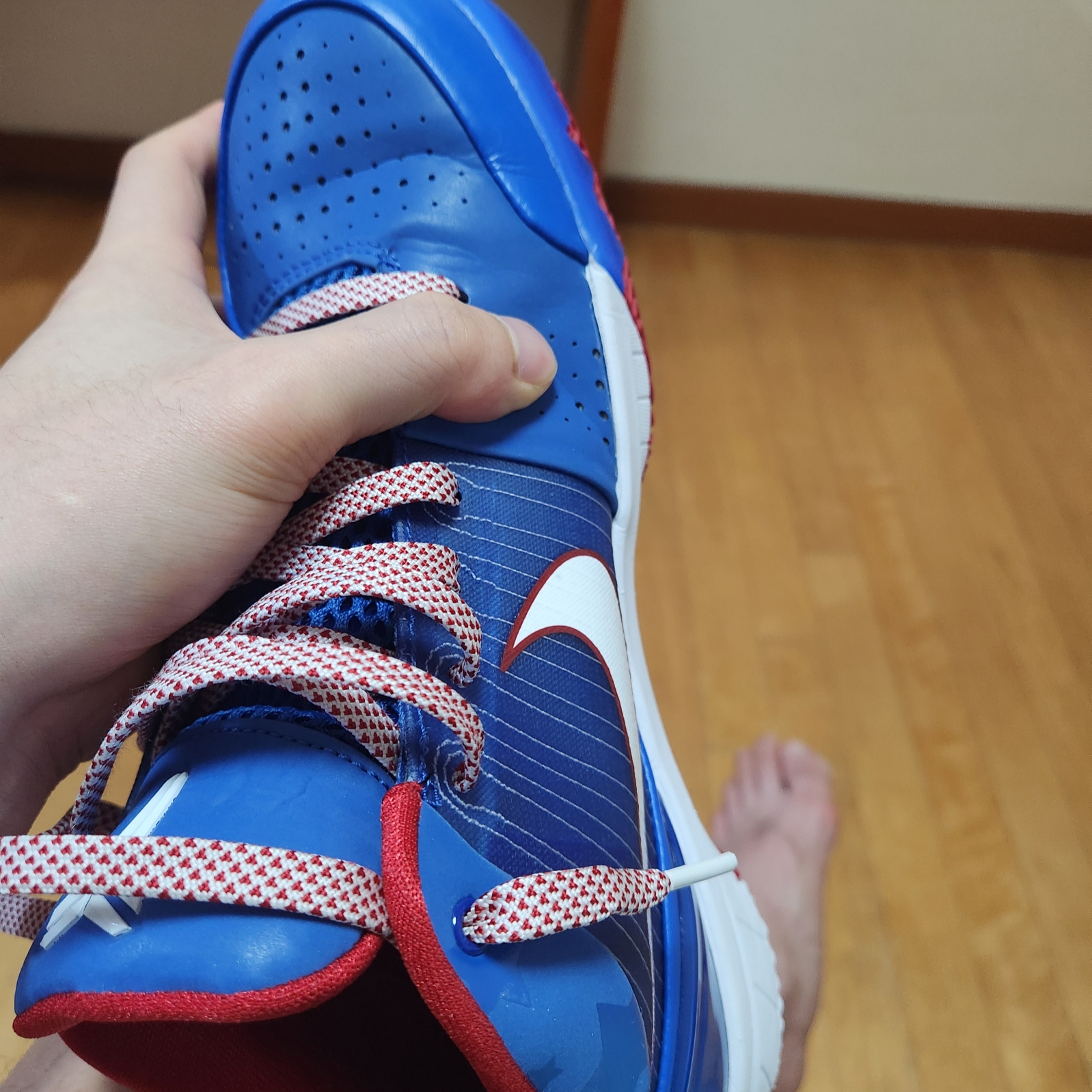 Nike Kobe 4 Protro Philly 착용 스타일