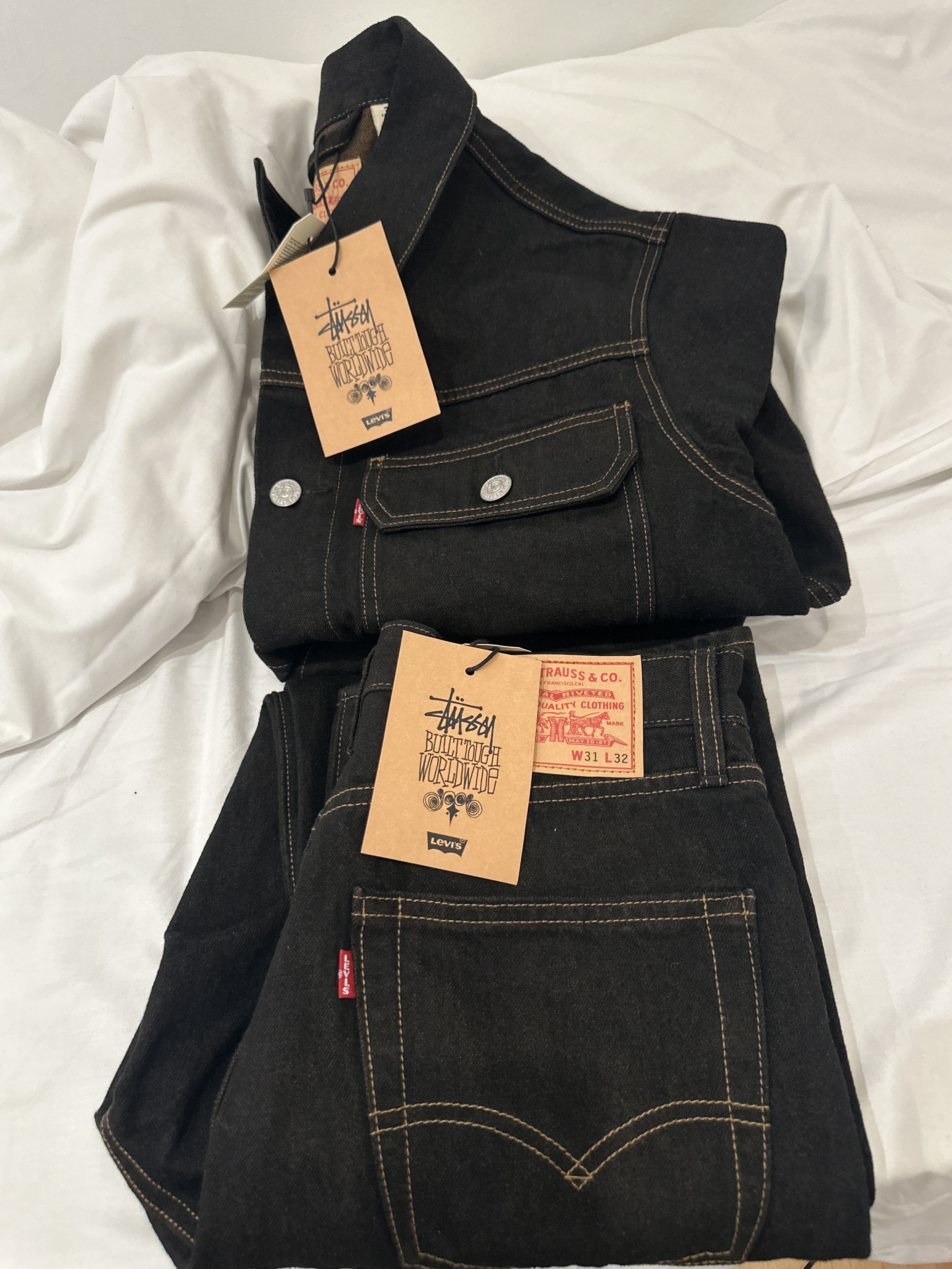 Stussy x Levi's Crispy Rinse Trucker Jacket Black, Stussy x Levi's Crispy Rinse 568 Jean Black 착용 스타일