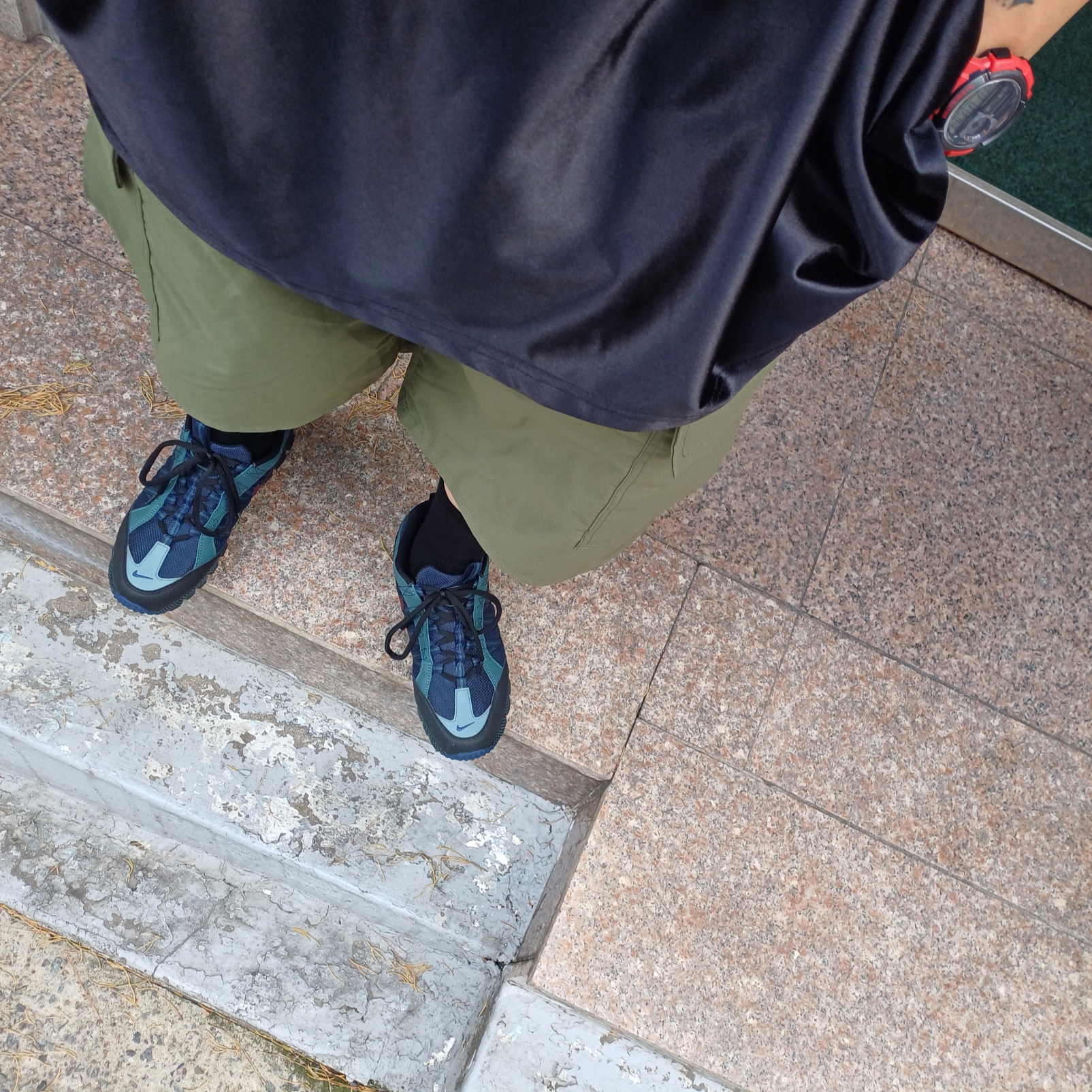Nike Air Humara Faded Spruce 착용 스타일 - 2