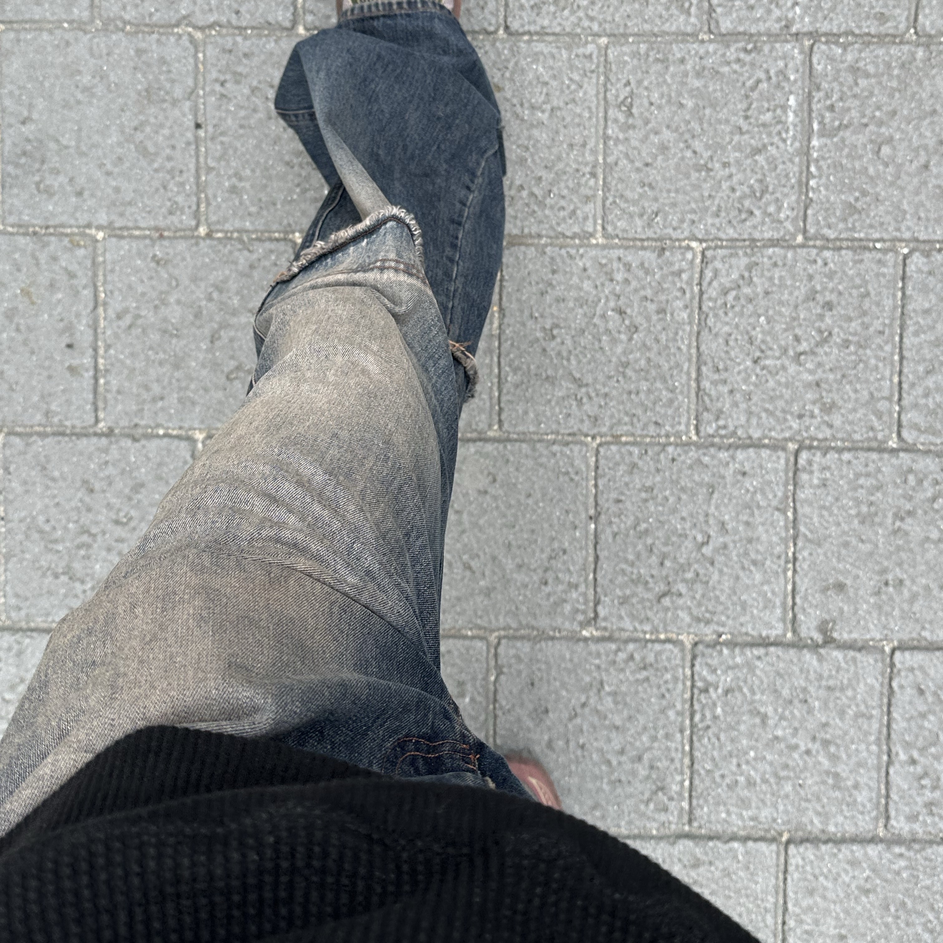 OMO Layered Flared Jean Mud Blue, [KREAM 단독] Karactor Patchwork Denim Card Wallet Vintage Blue 착용 스타일 - 3