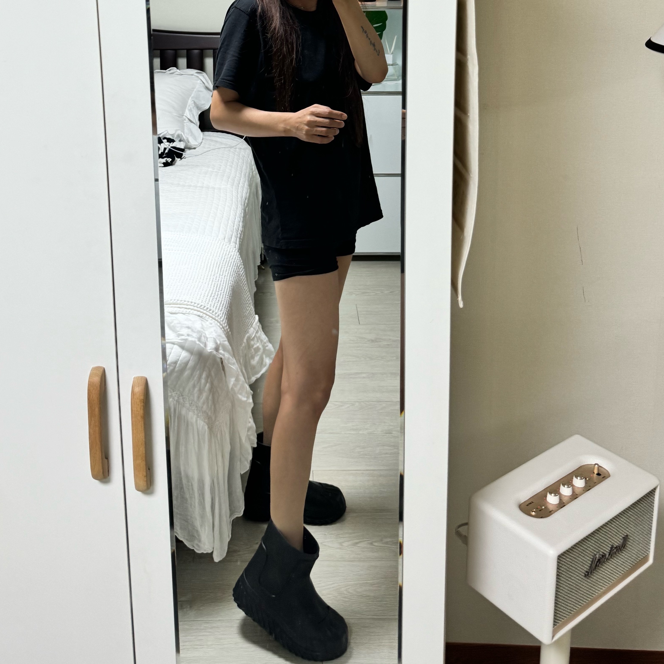 (W) Adidas Adifom Superstar Boot Black 착용 스타일