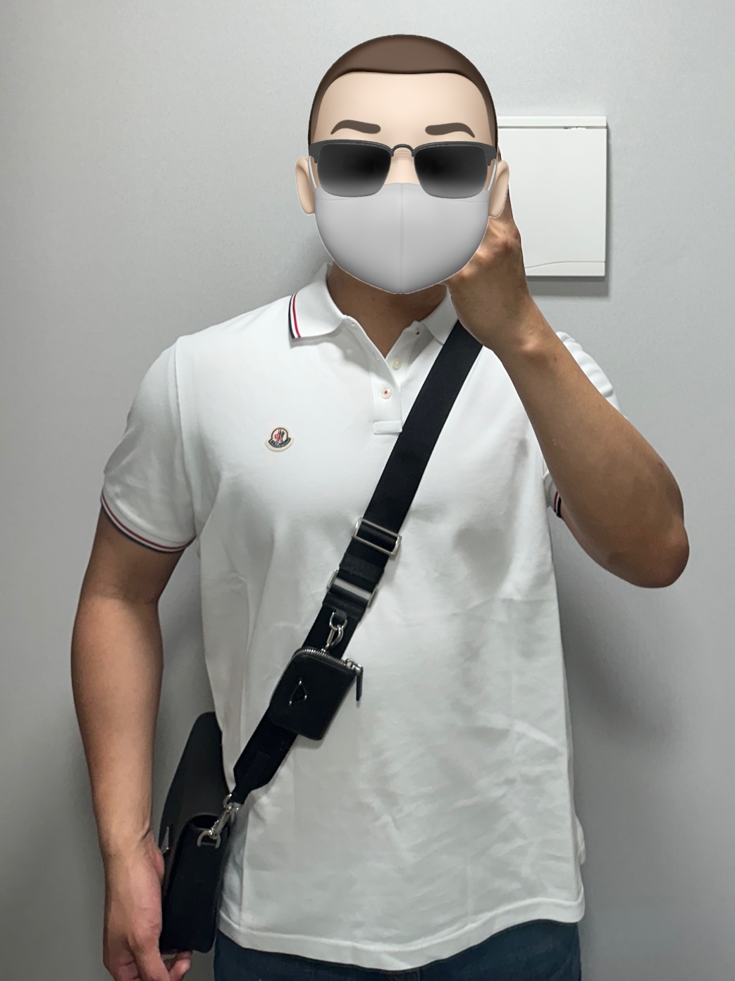 Moncler Logo Patch Polo Shirt Optical White - 24SS, Prada Saffiano Leather Shoulder Bag Black 착용 스타일