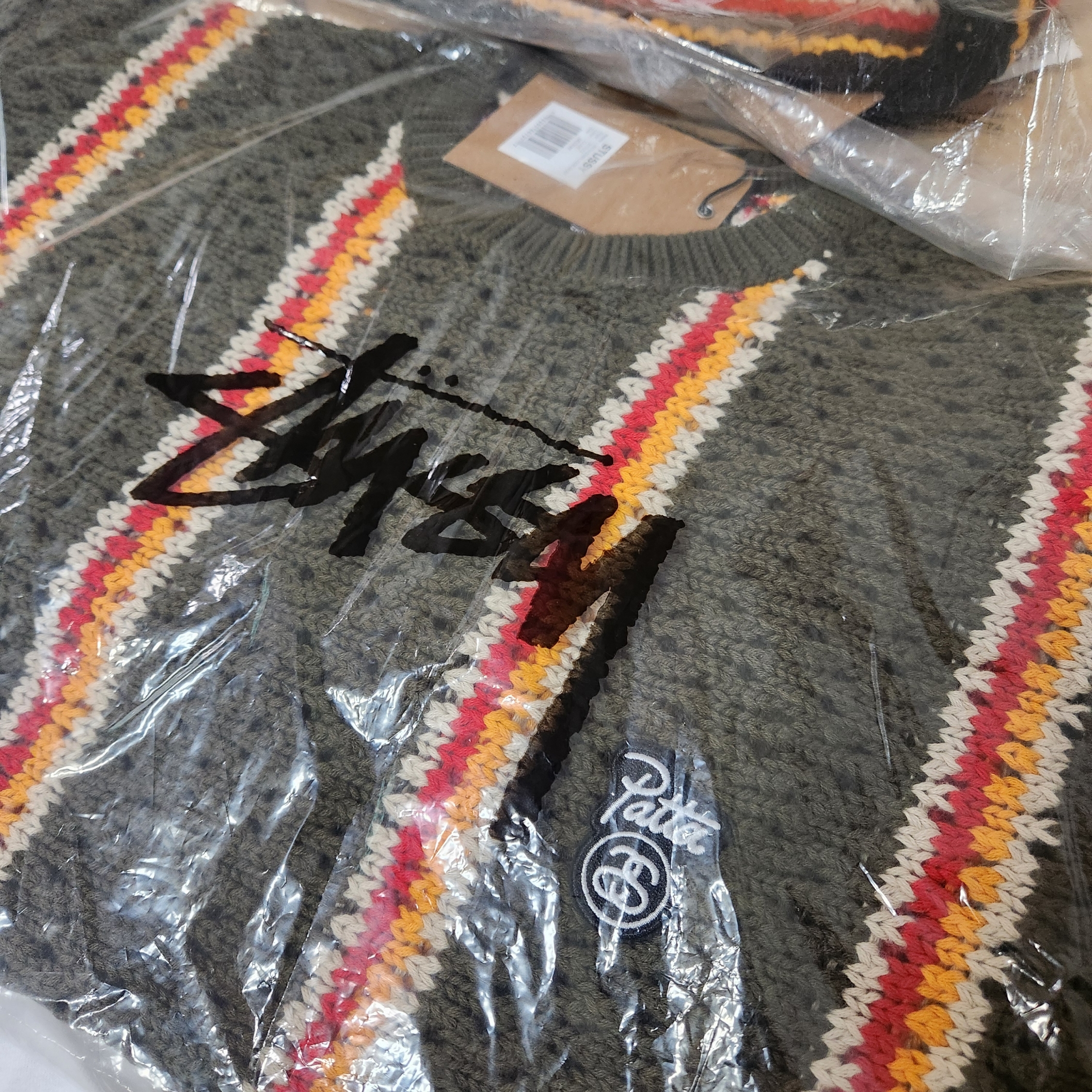 Stussy x Patta Sound Connection T-Shirt White, Stussy x Patta Striped Knit Bucket Hat Multi 착용 스타일 - 3