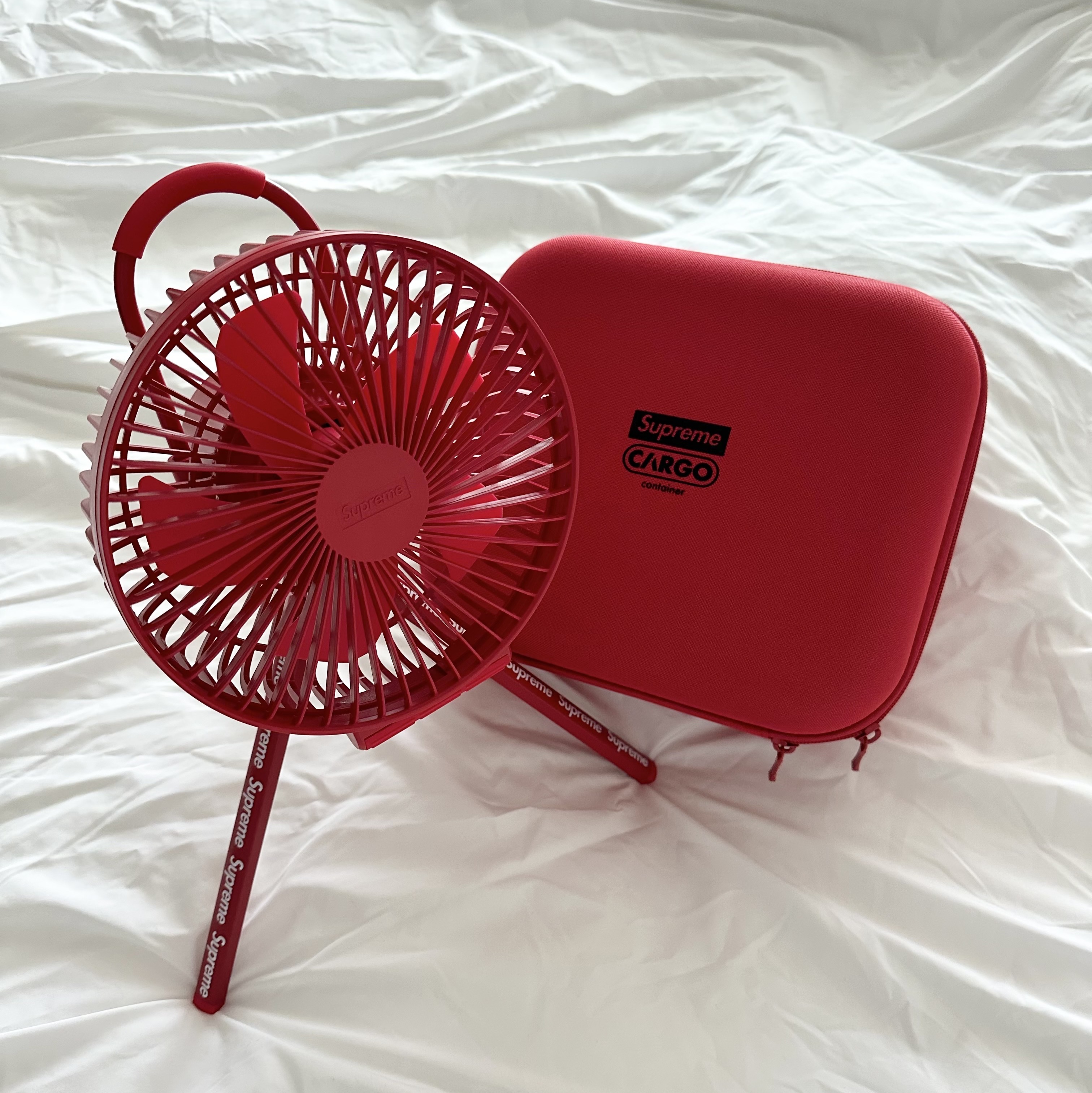 Supreme x Cargo Container Electric Fan Red - 23FW 착용 스타일