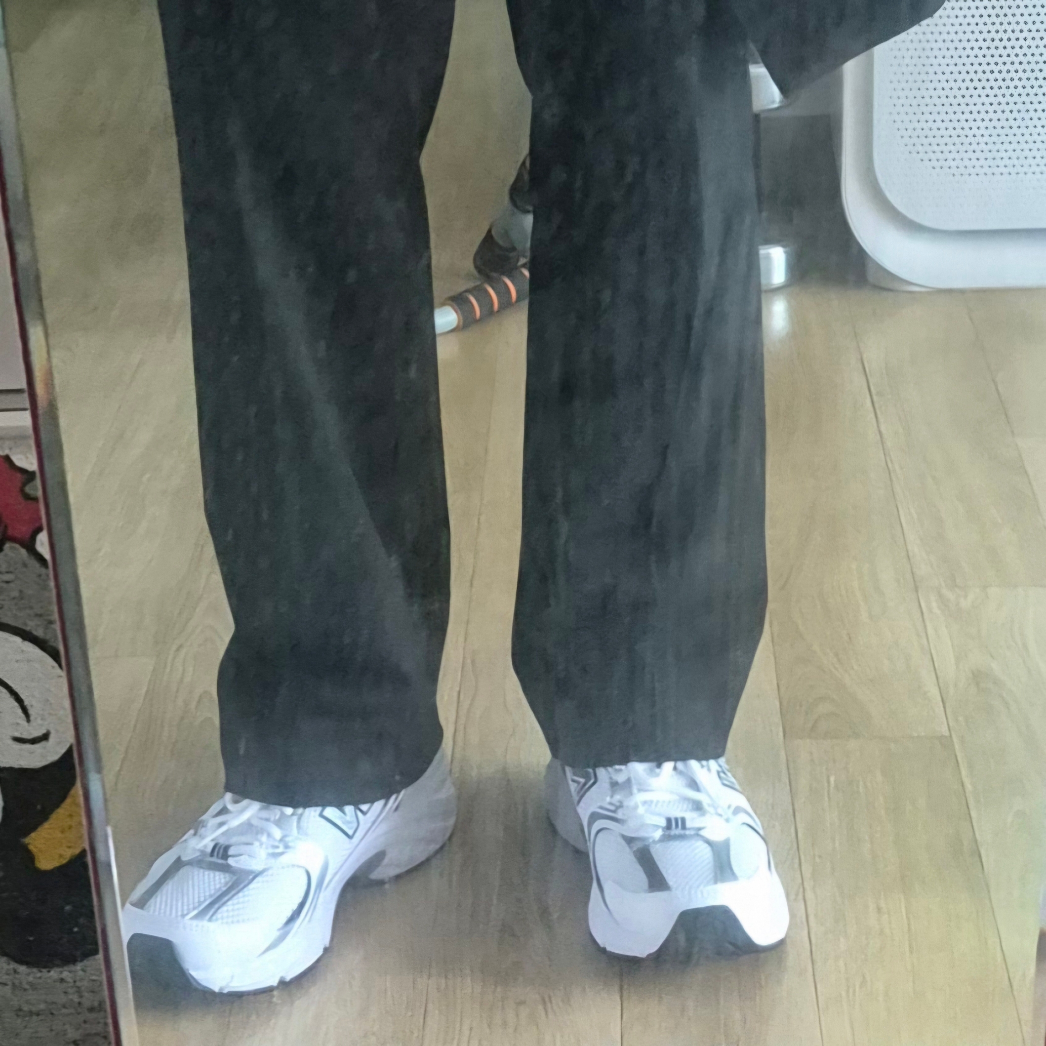 New Balance 530 White 착용 스타일