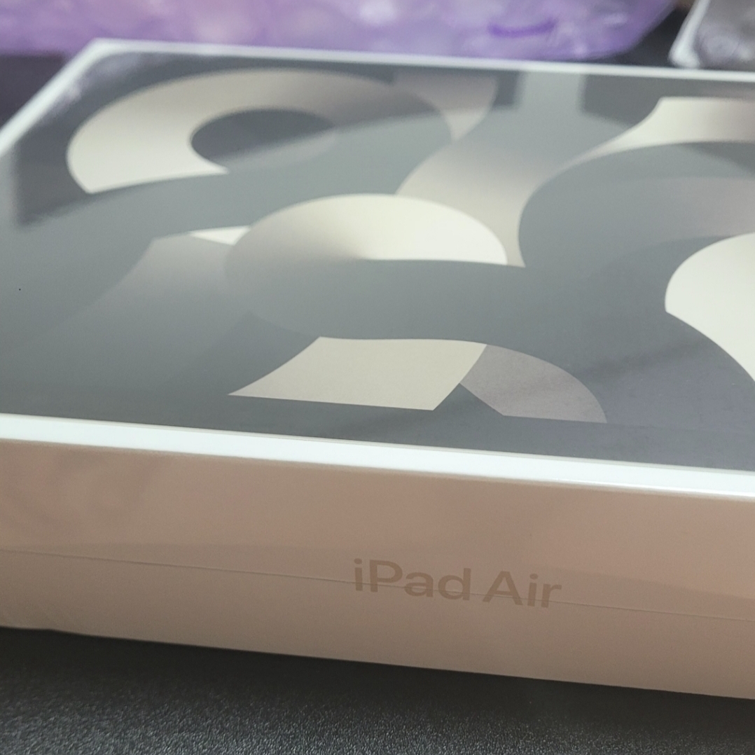 Apple iPad Air 5th Gen Wifi 256GB Starlight (Korean Ver.) 착용 스타일
