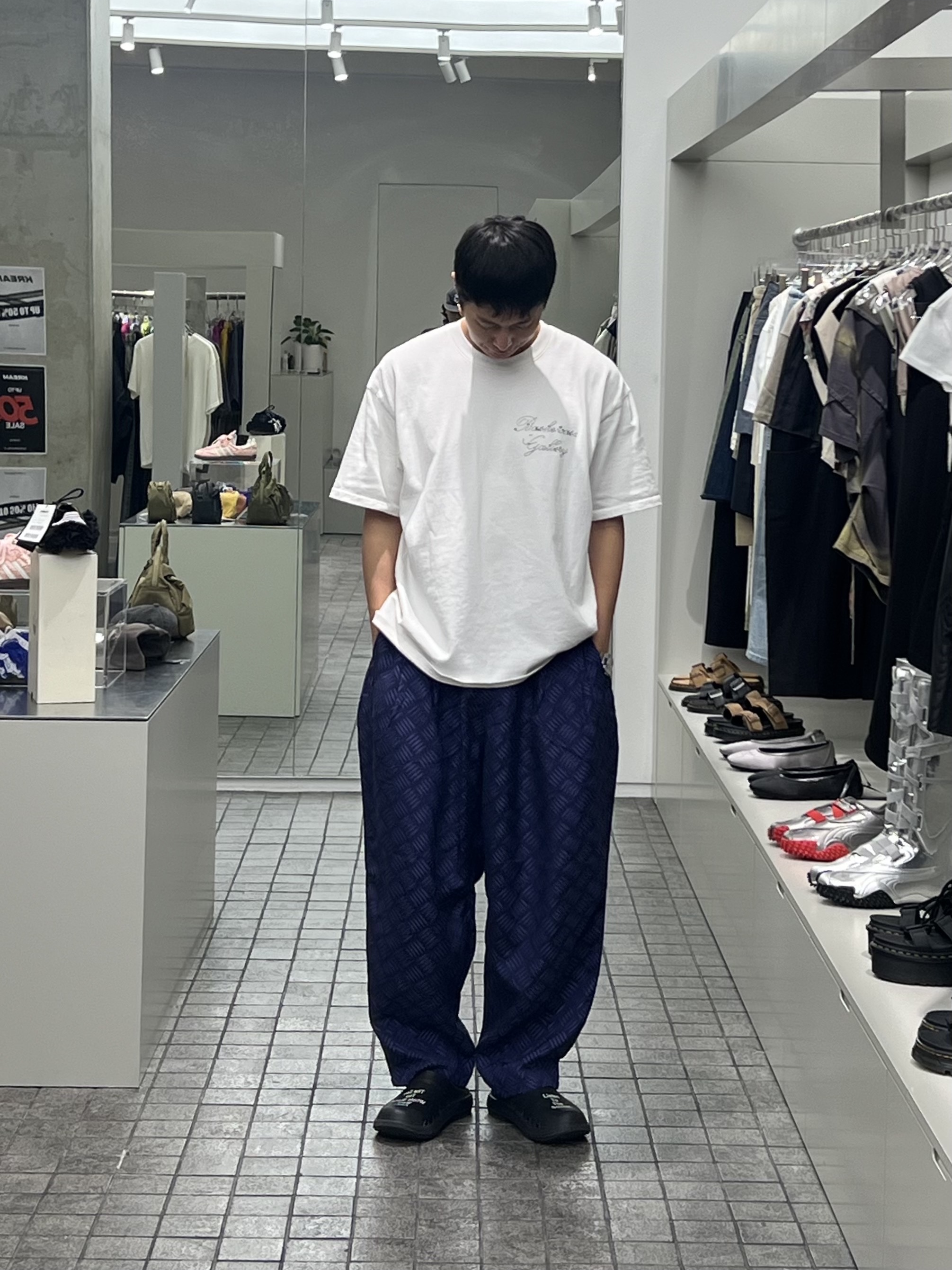 Basketcase Locally Hated Tee Bone, Tightbooth Checker Plate Balloon Pants Purple 착용 스타일 - 1