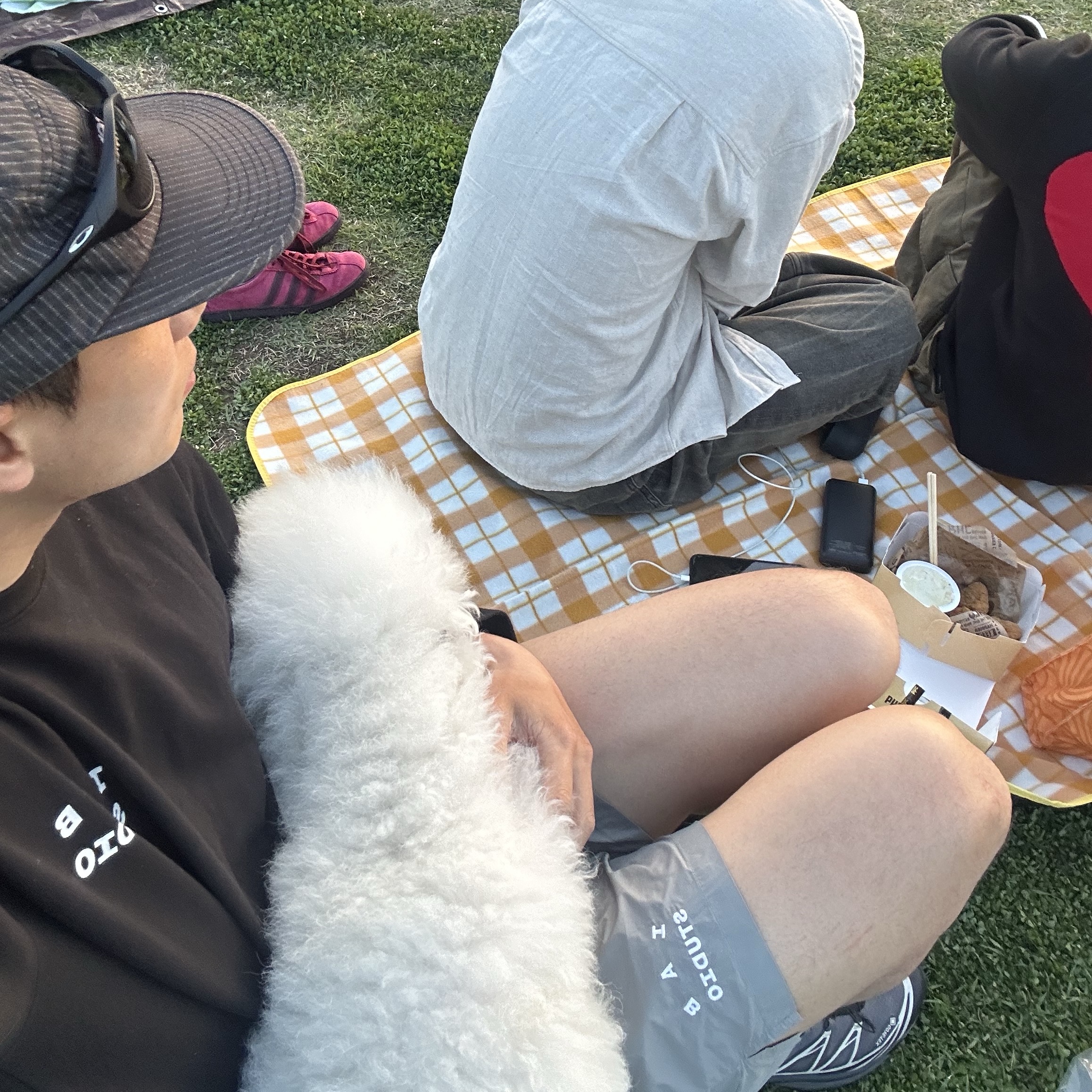 IAB Studio Heavy Sweat Shorts Gray - 23FW, Oakley Eye Jacket Redux Matte Black Frame Prizm Grey Lenses High Bridge Fit 착용 스타일