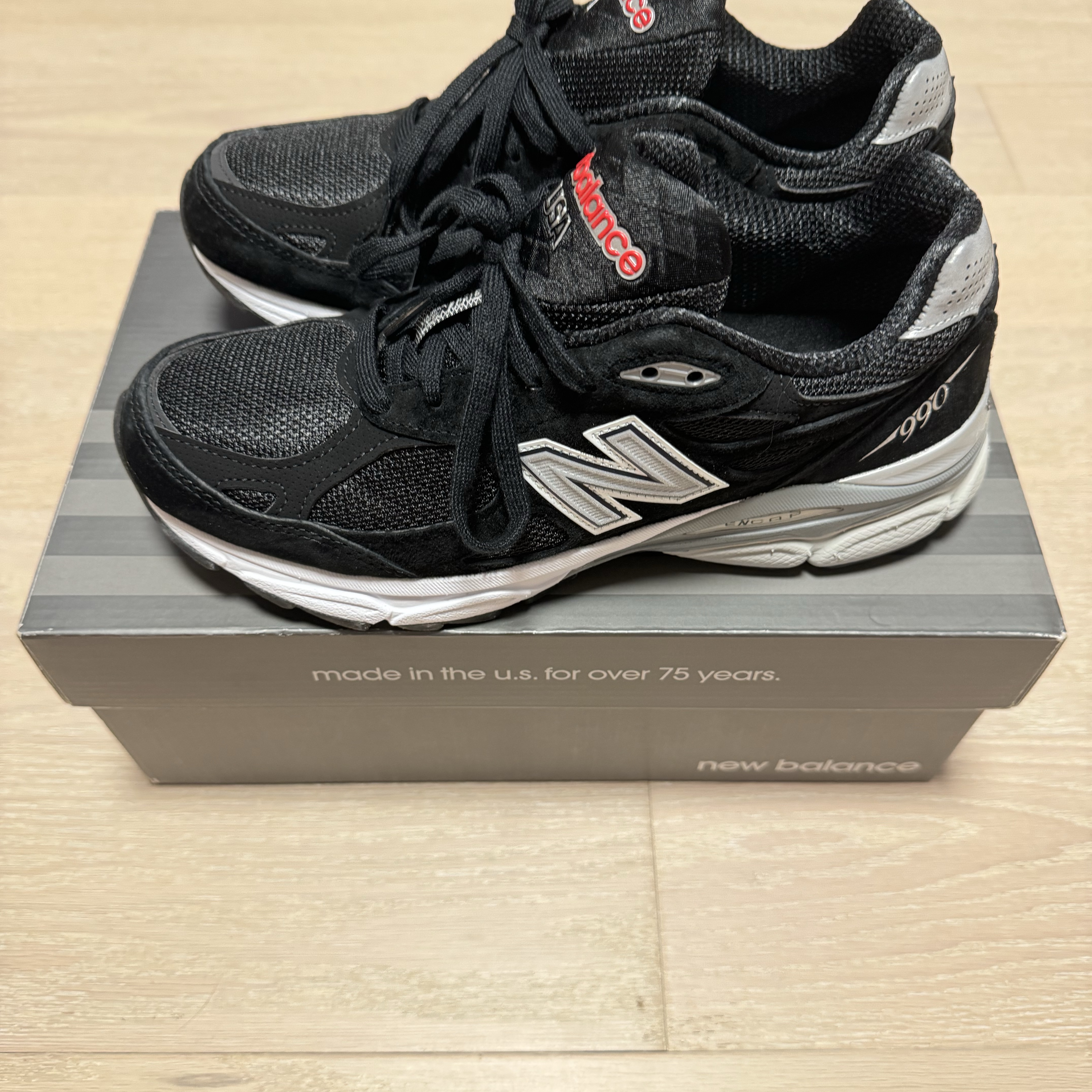 New Balance 990v3 Made in USA Black - D Standard 착용 스타일 - 2
