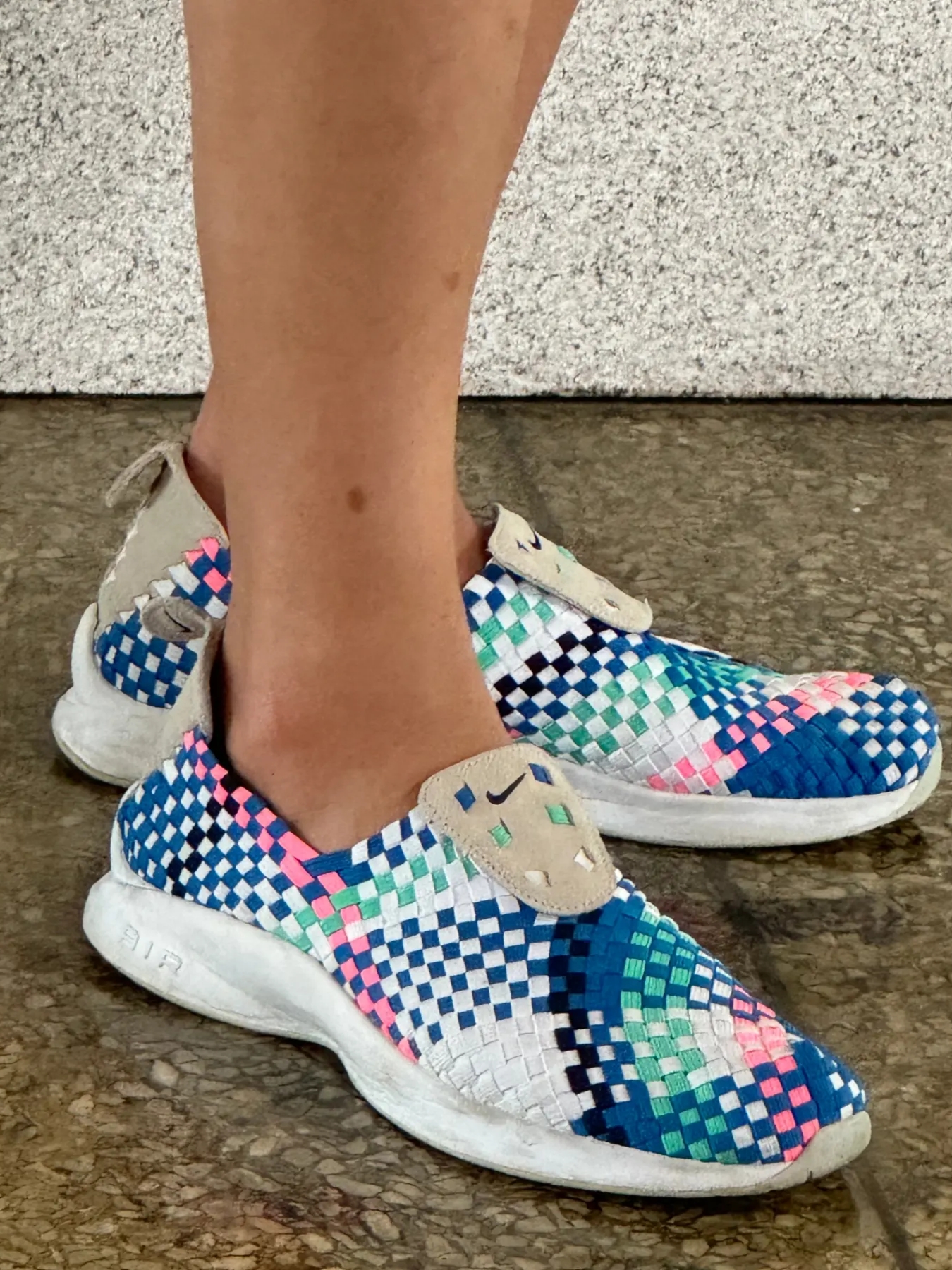 Nike Air Woven Pure Platinum Obsidian White 착용 스타일 - 3