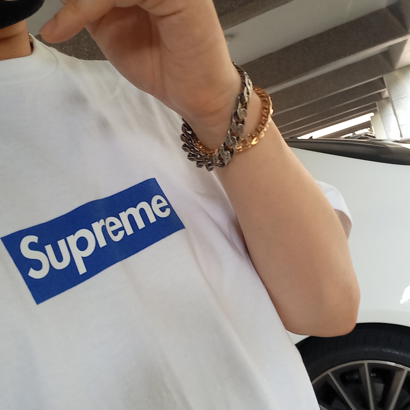 Supreme Seoul Box Logo T-Shirt White - 23FW, Gucci Interlocking G Chain Bracelet In Silver Silver 착용 스타일 - 8