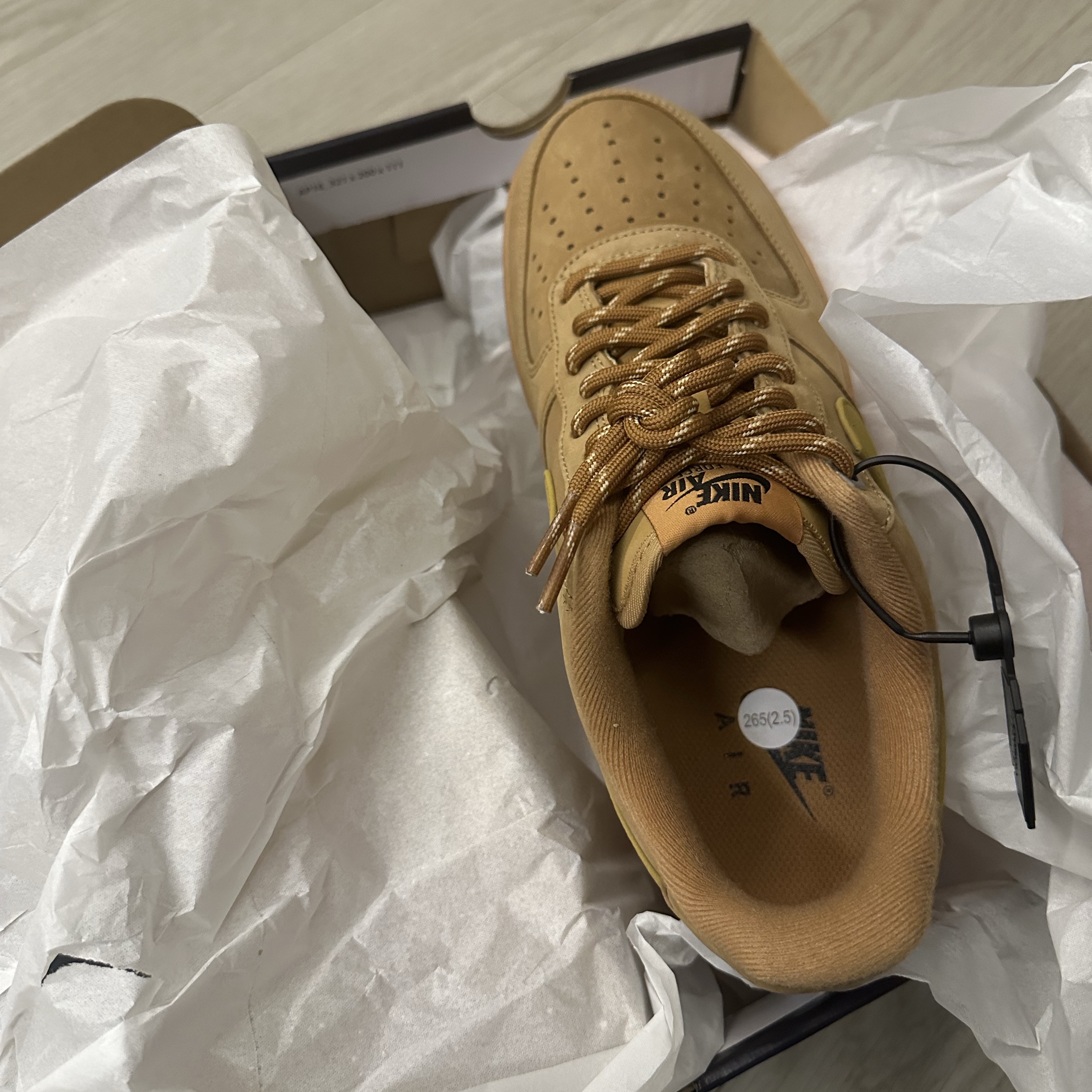 Nike Air Force 1 '07 WB Flax 착용 스타일 - 2