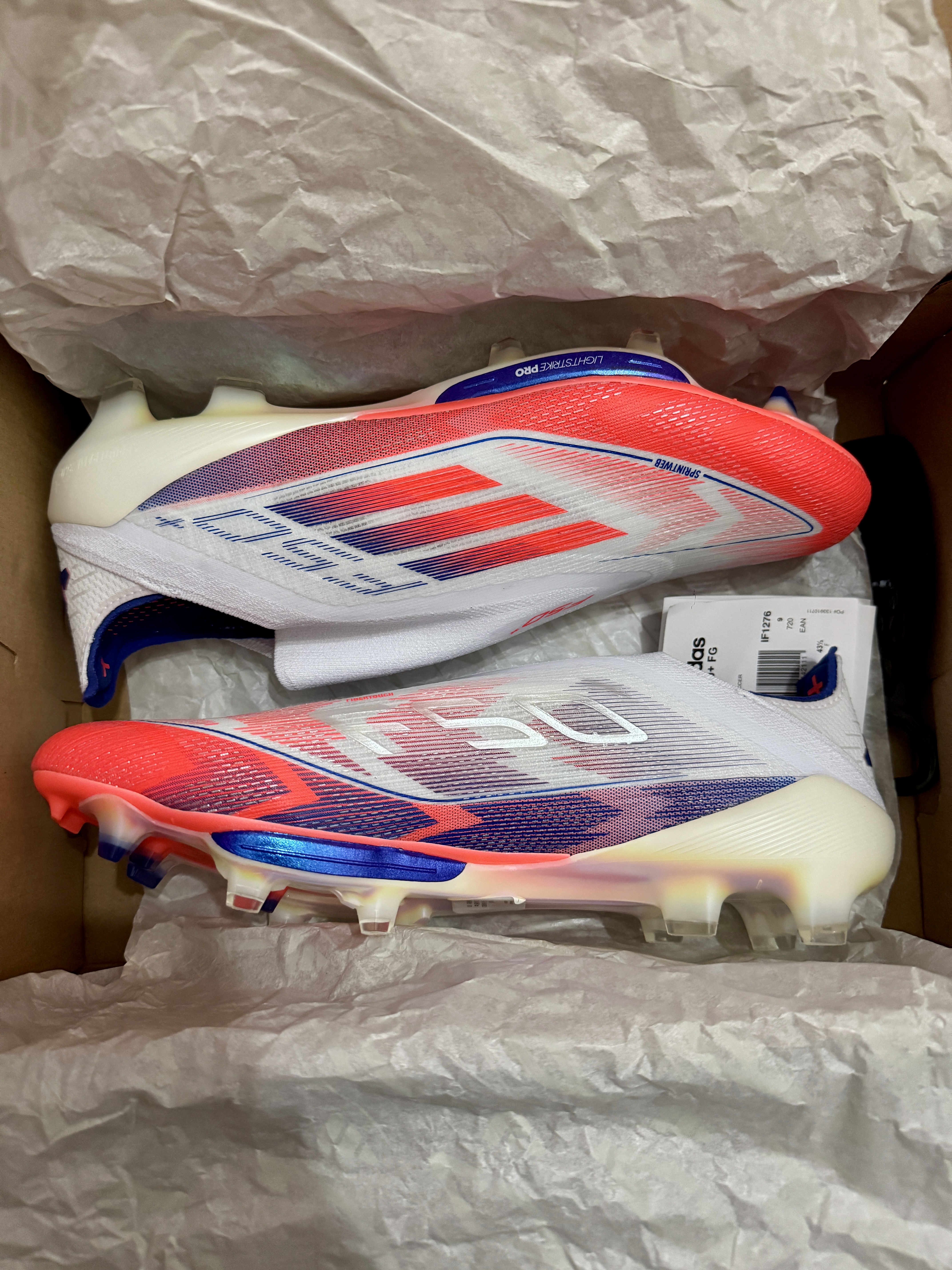 Adidas F50+ FG Cloud White Solar Red 착용 스타일 - 3