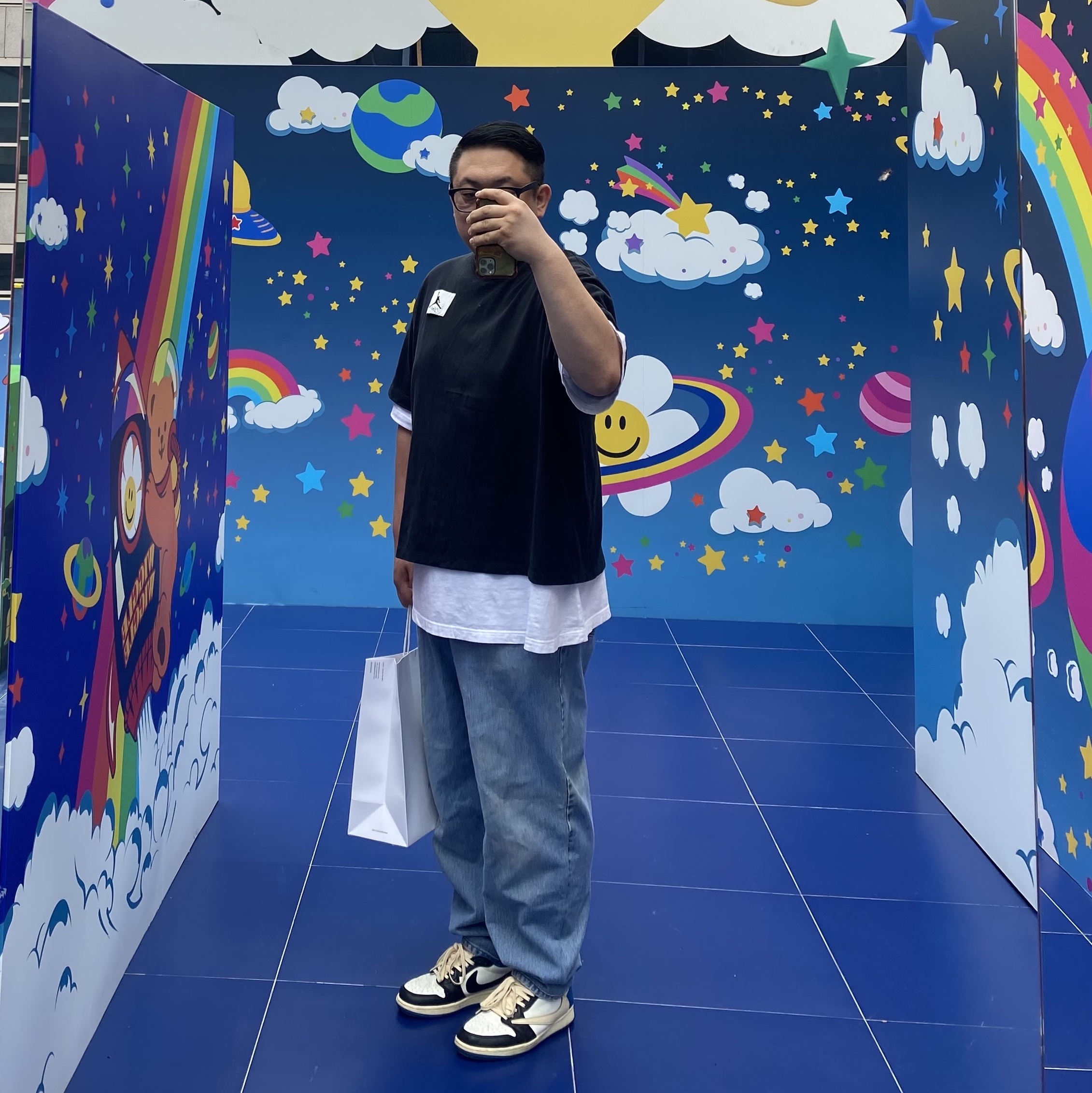 Jordan 1 x Travis Scott x Fragment Retro Low OG SP Military Blue, Jordan Flight Essential Oversized T-Shirt Black - Asia 착용 스타일