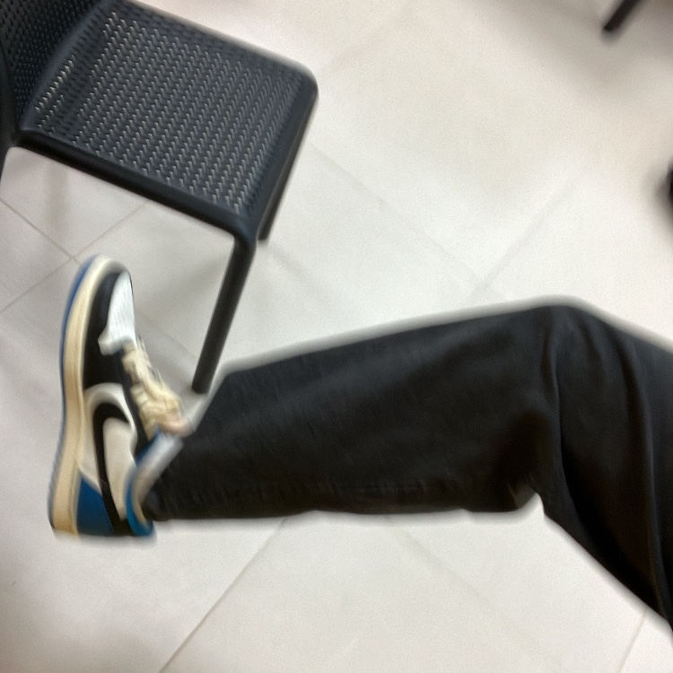 Jordan 1 x Travis Scott x Fragment Retro Low OG SP Military Blue, Stussy Fuzzy Dice T-Shirt White 착용 스타일 - 2