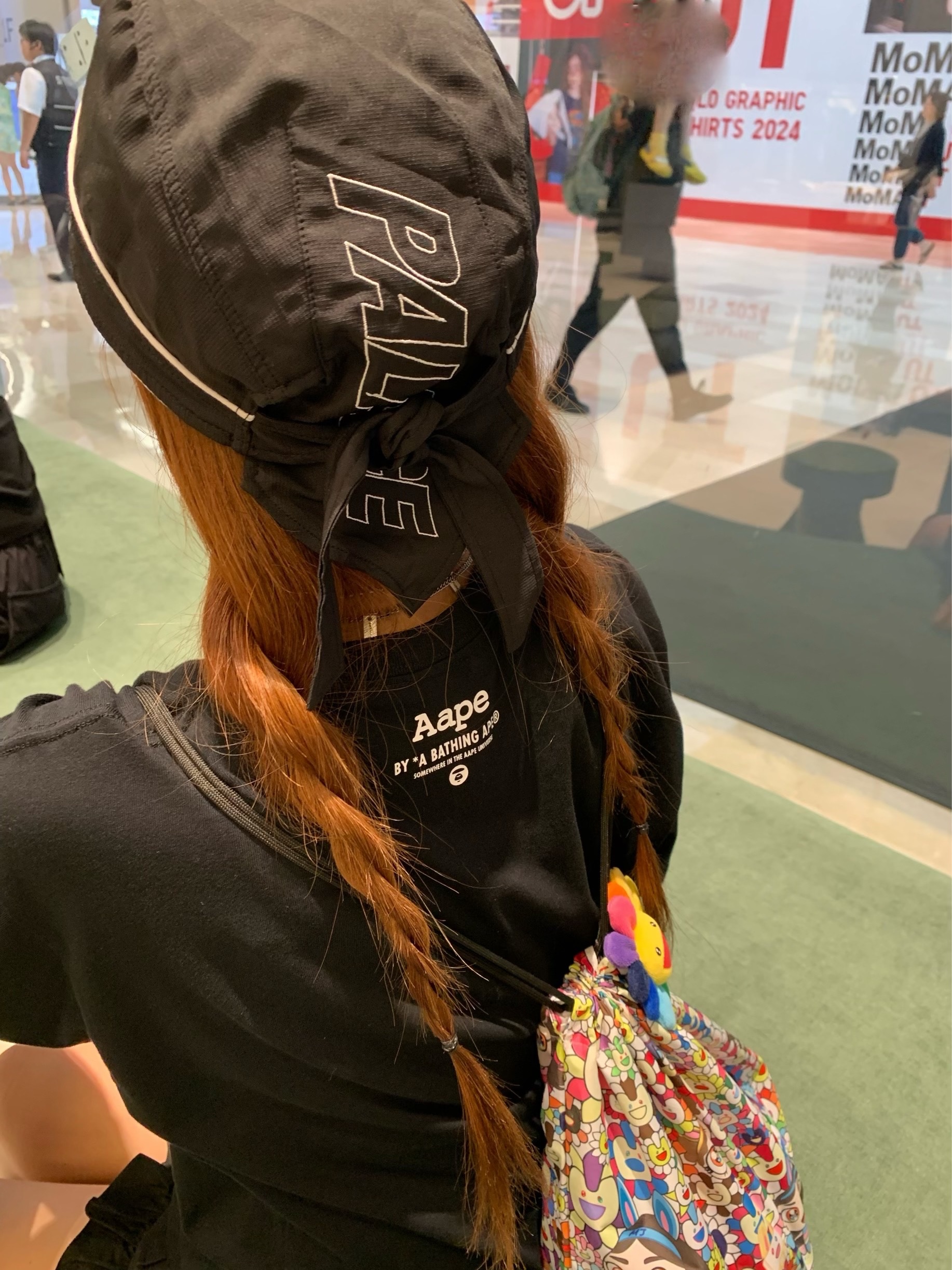 Palace Run It Bandana Black - 24SS, NewJeans Supernatural NJ x Murakami Drawstring Bag Ver. 착용 스타일