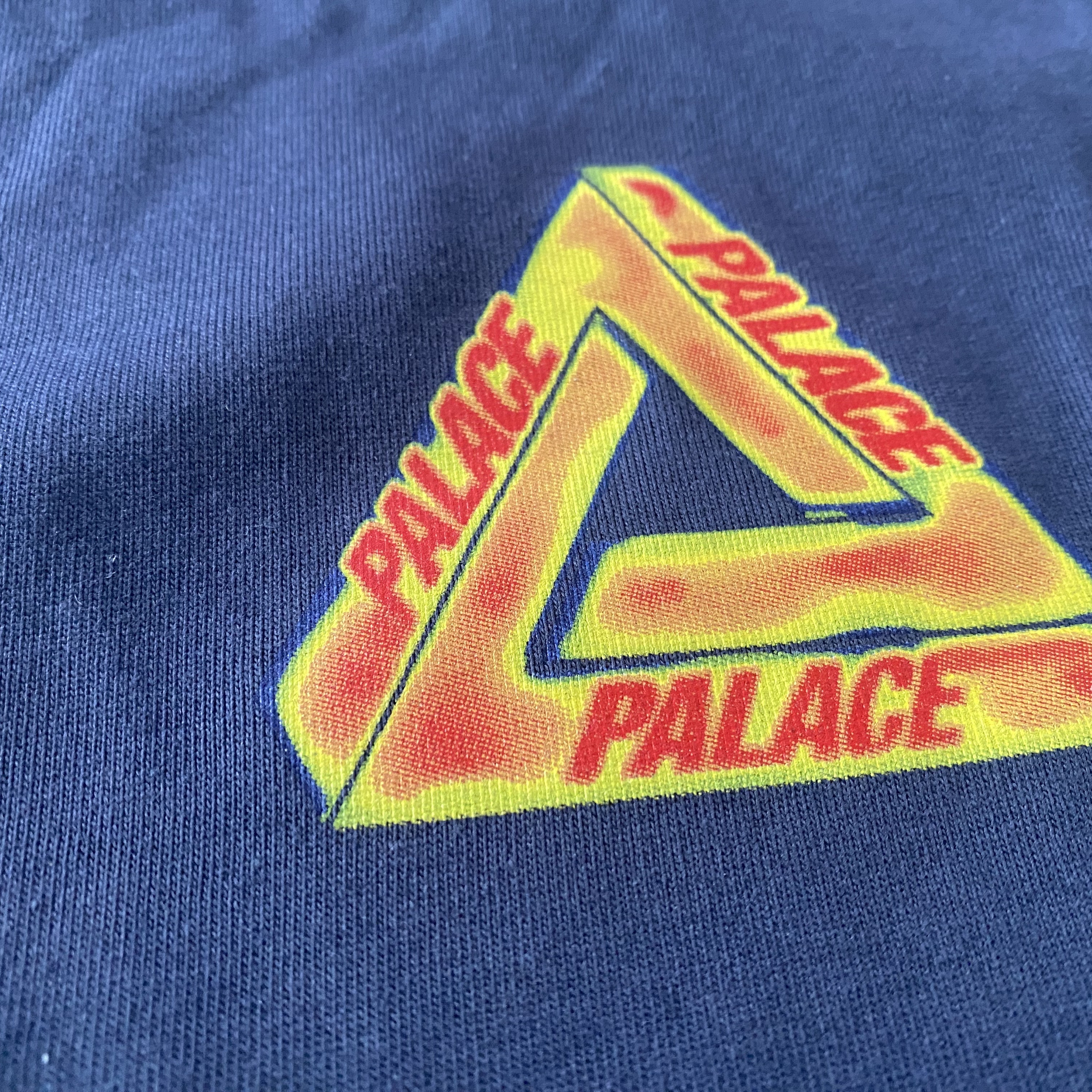 Palace Heat Sensi T-Shirt Navy - 24SS 착용 스타일 - 3