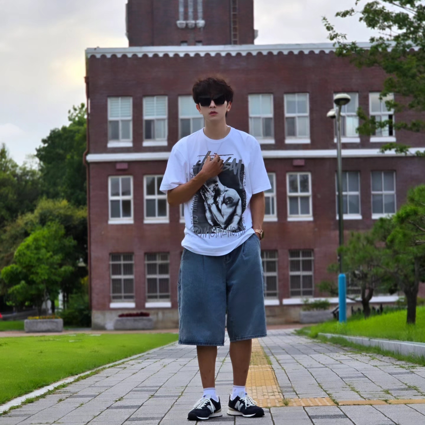 Stussy x Goldie Metalheadz 30 T-Shirt White, Samsung Galaxy Watch6 44mm LTE Silver (Korean Ver.) 착용 스타일 - 3