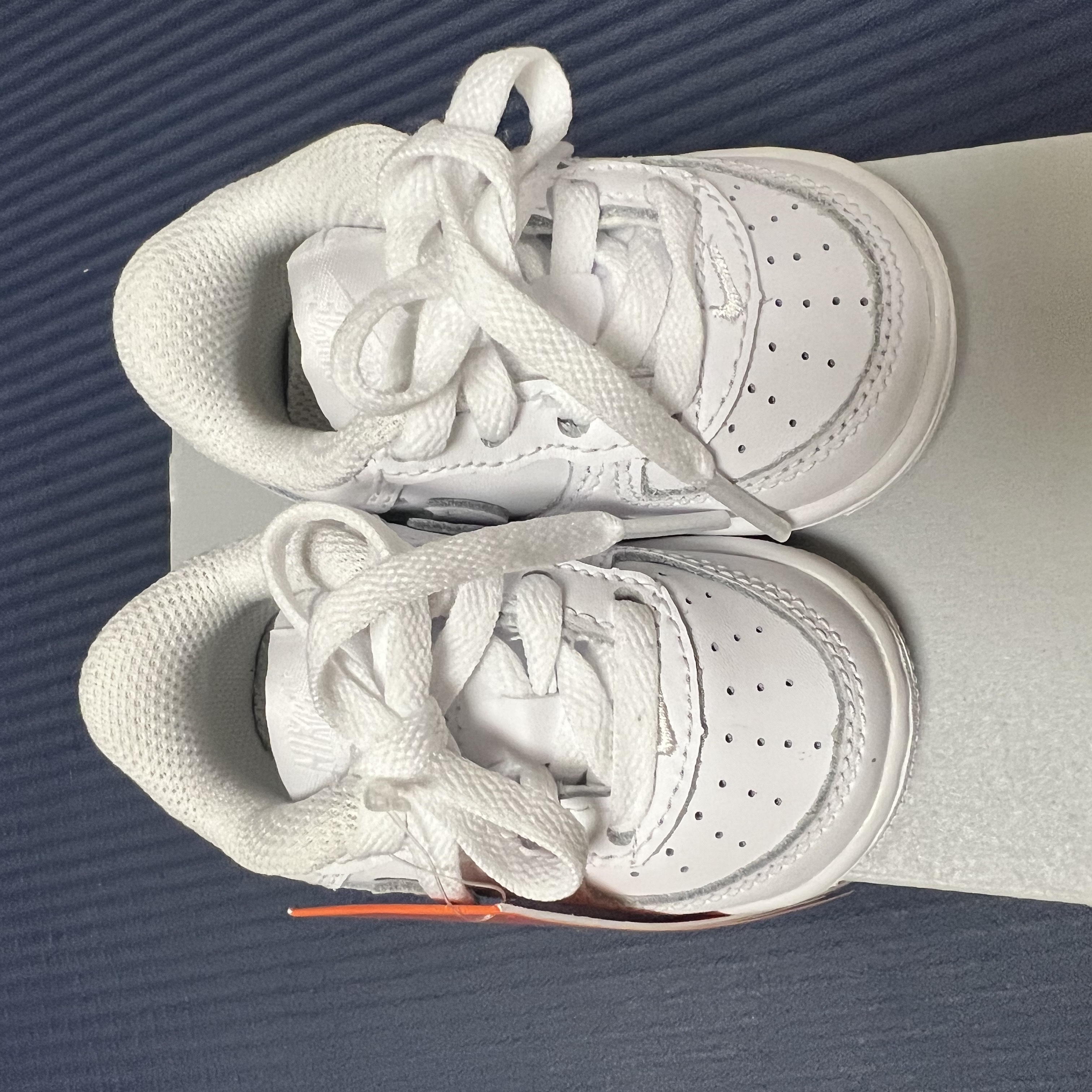 (TD) Nike Force 1 LE White 착용 스타일 - 2