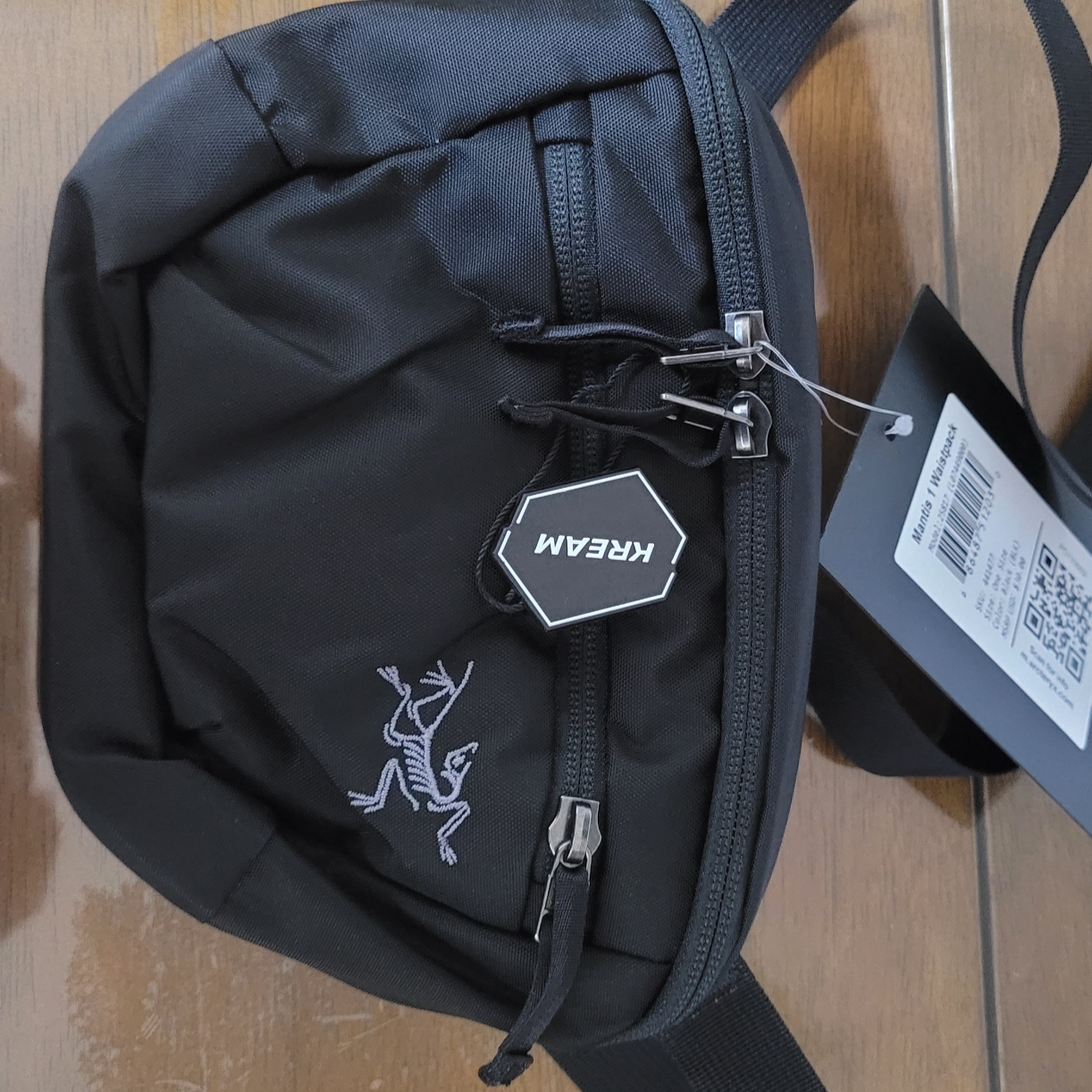 Arc'teryx Mantis 1 Waistpack Black 착용 스타일