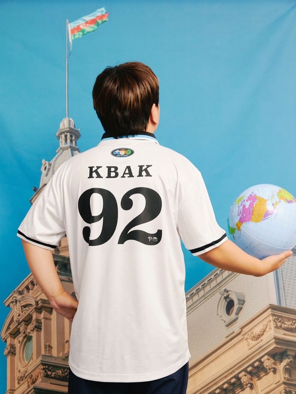 [예약 배송] Over The Pitch x KBAK Jersey Home Blue, [예약 배송] Over The Pitch x KBAK Woven Sweat Top Blue 착용 스타일 - 5