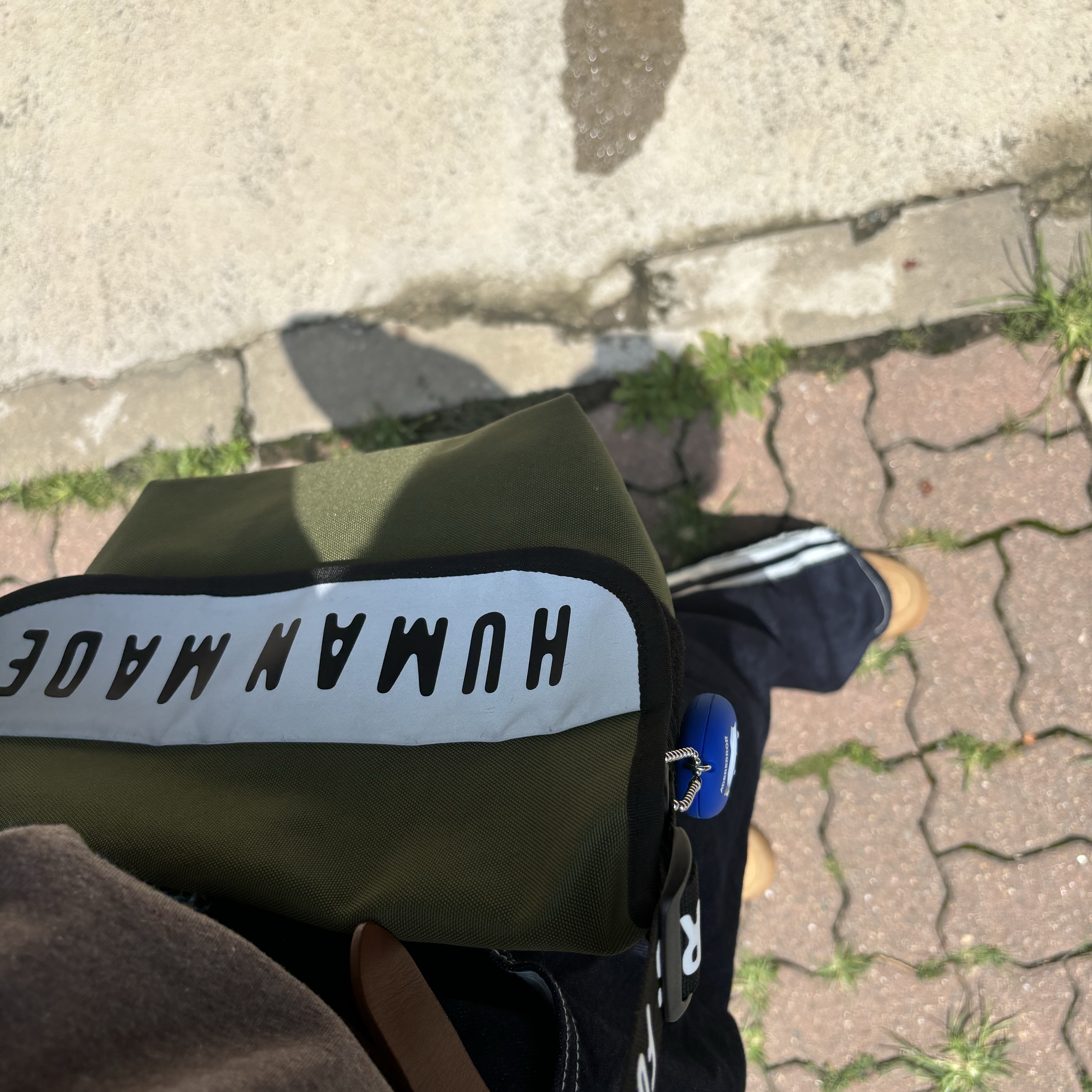 Human Made Messenger Bag Medium Olive Drab 착용 스타일