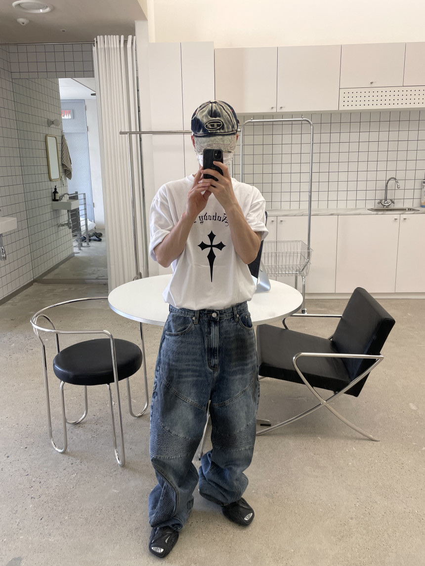 Diesel C-Seymon Treated Denim Baseball Cap Blue White, (W) Balenciaga Tyrex Sneakers Black 착용 스타일