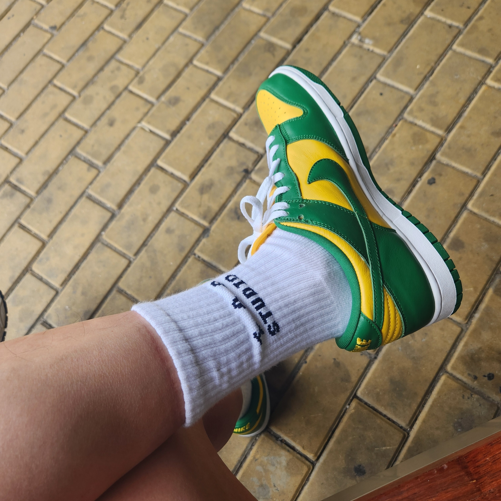 IAB Studio Socks White (5 Pack), Nike Dunk Low SP Brazil 2024 착용 스타일