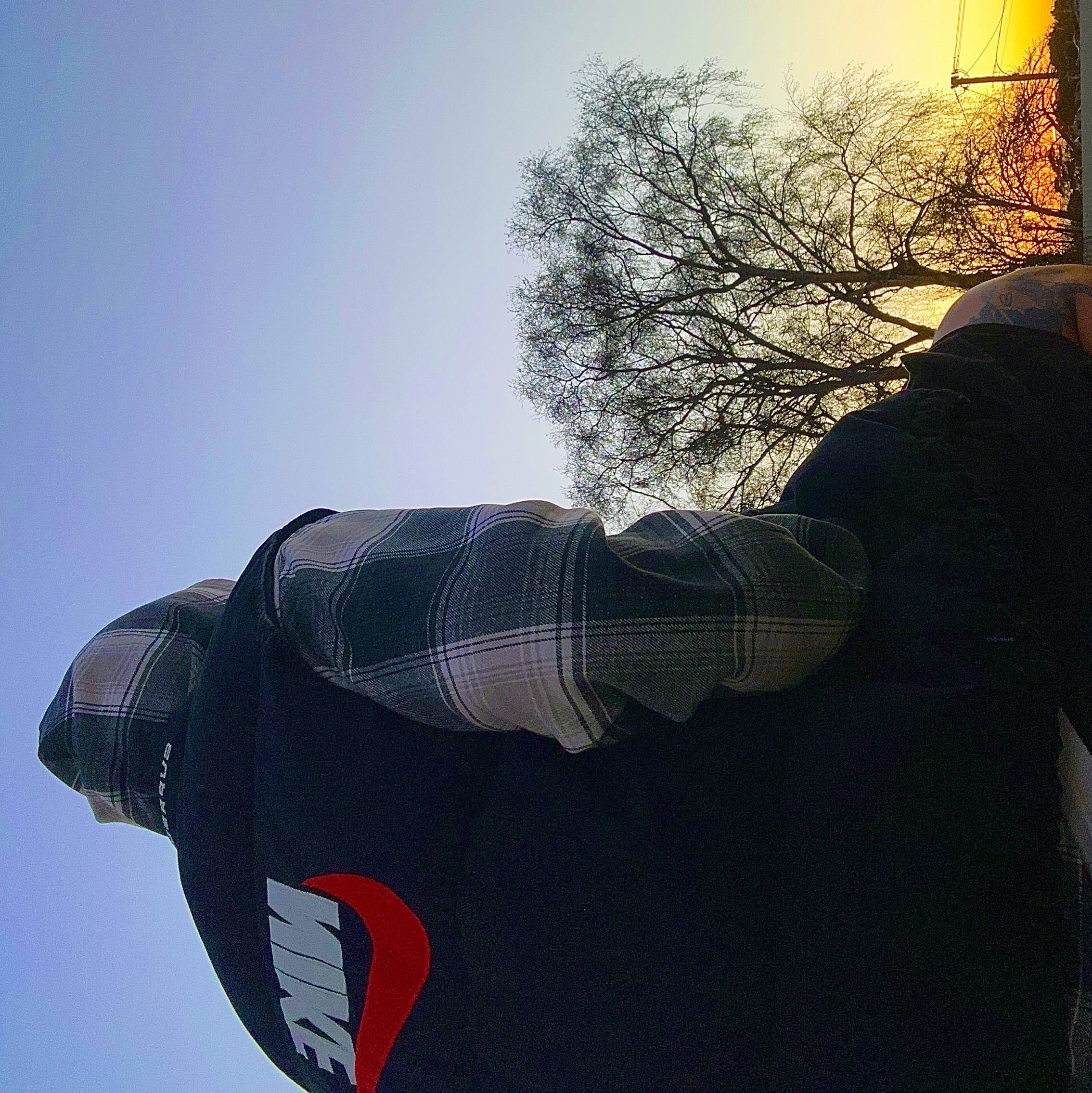 Supreme x Nike Denim Puffer Vest Black - 24SS, Supreme x Nike Plaid Hooded Sweatshirt Black - 18FW 착용 스타일 - 2