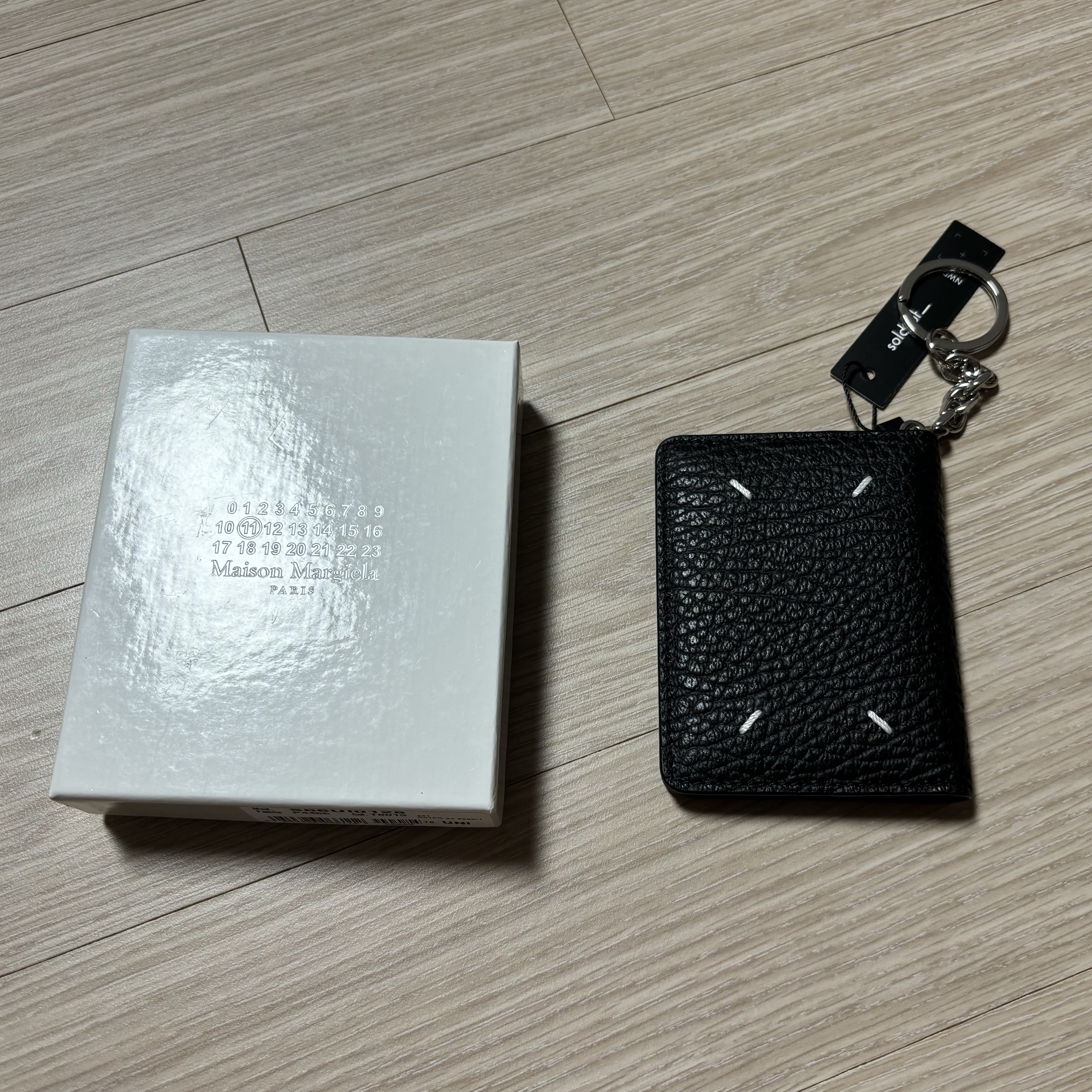 Maison Margiela Keyring Wallet Black 착용 스타일 - 3