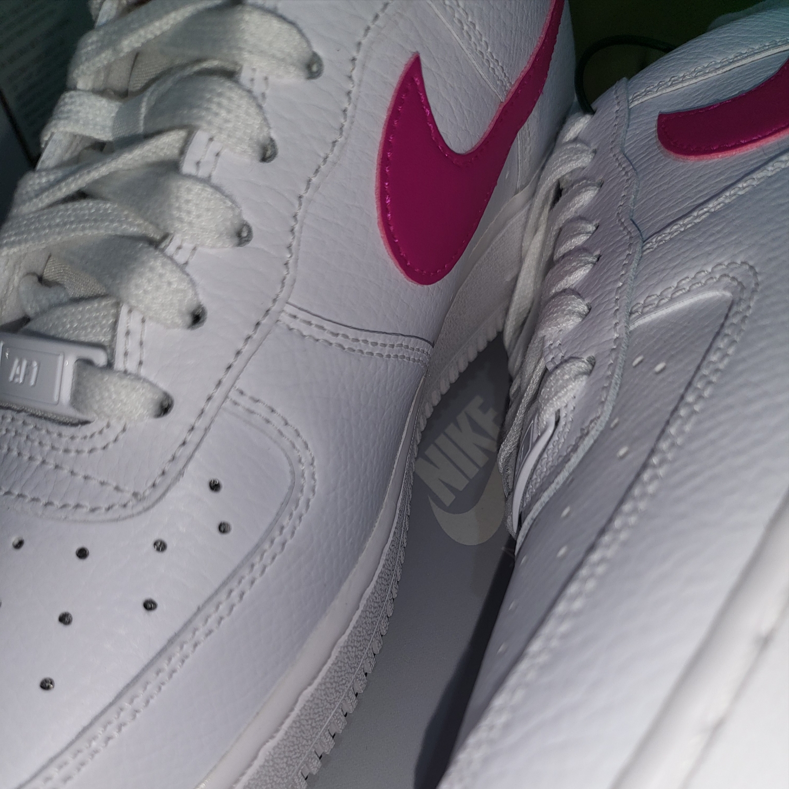 (W) Nike Air Force 1 '07 White Pink Prime 착용 스타일