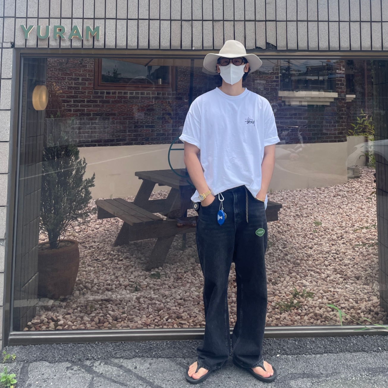 Stussy Basic Stussy T-Shirt White 2024, 2025 착용 스타일 - 2