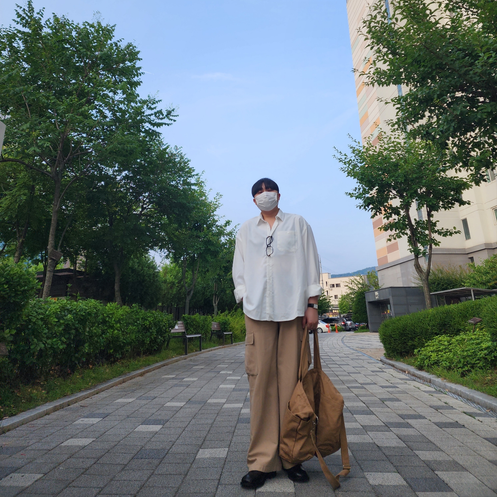 Kinchi Shower - 808 (a) Black, Gentle Monster Jeff 01 Black 착용 스타일 - 1