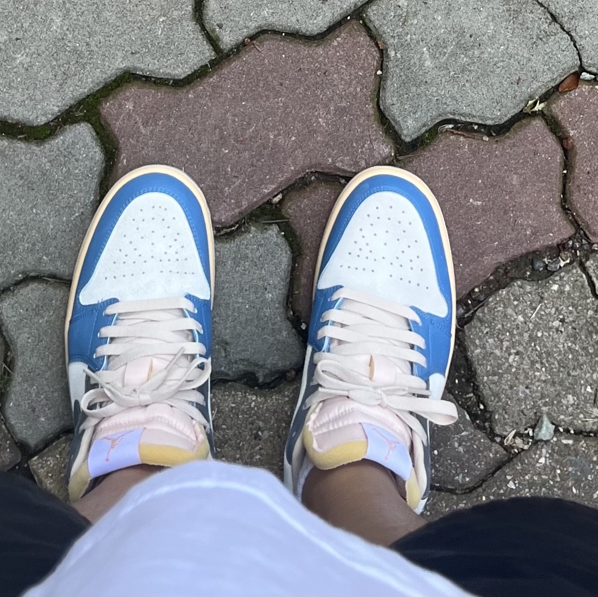 Jordan 1 Low SE Tokyo 96 착용 스타일