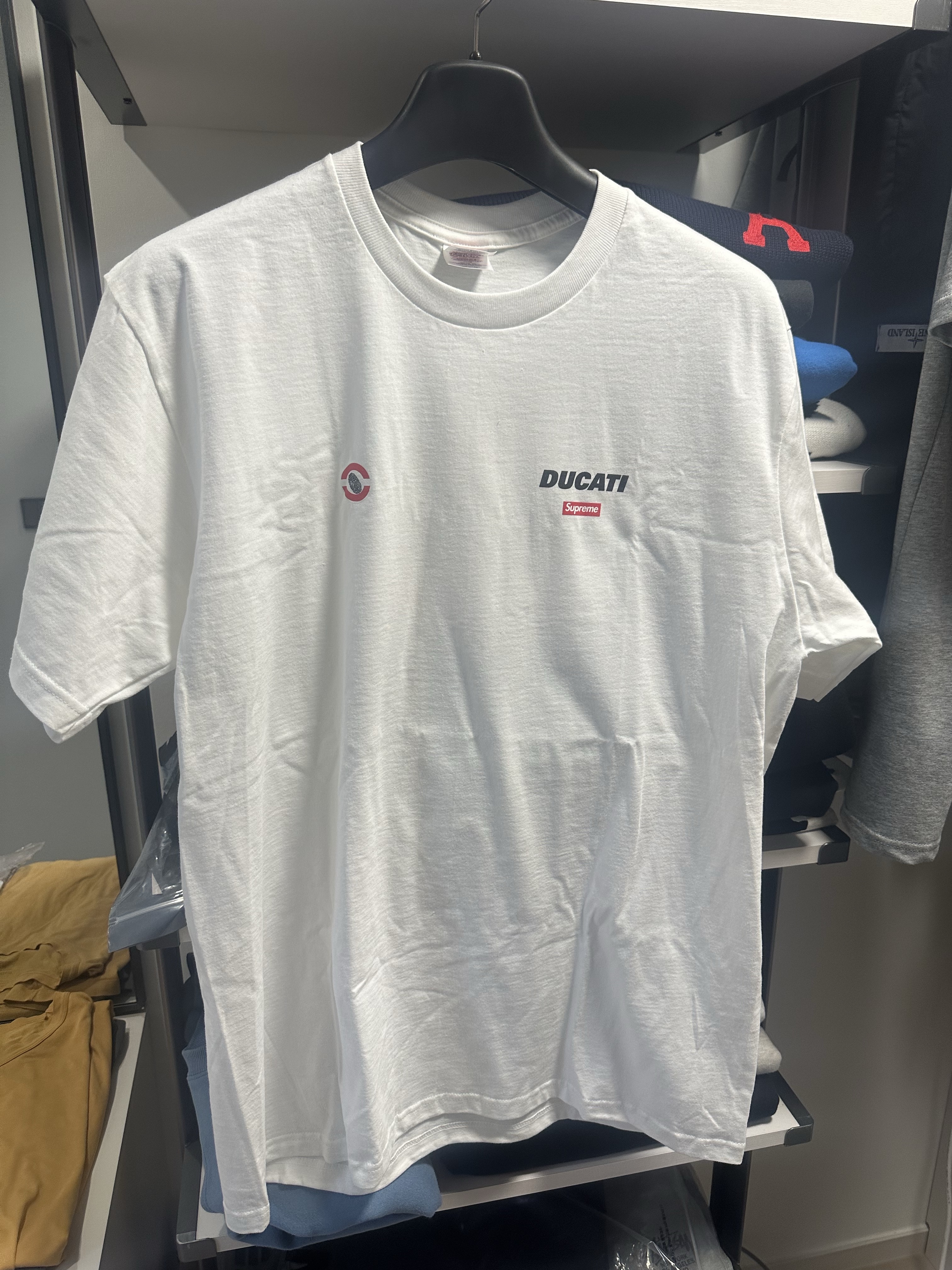 Supreme x Ducati Logos T-Shirt White - 24SS 착용 스타일 - 2