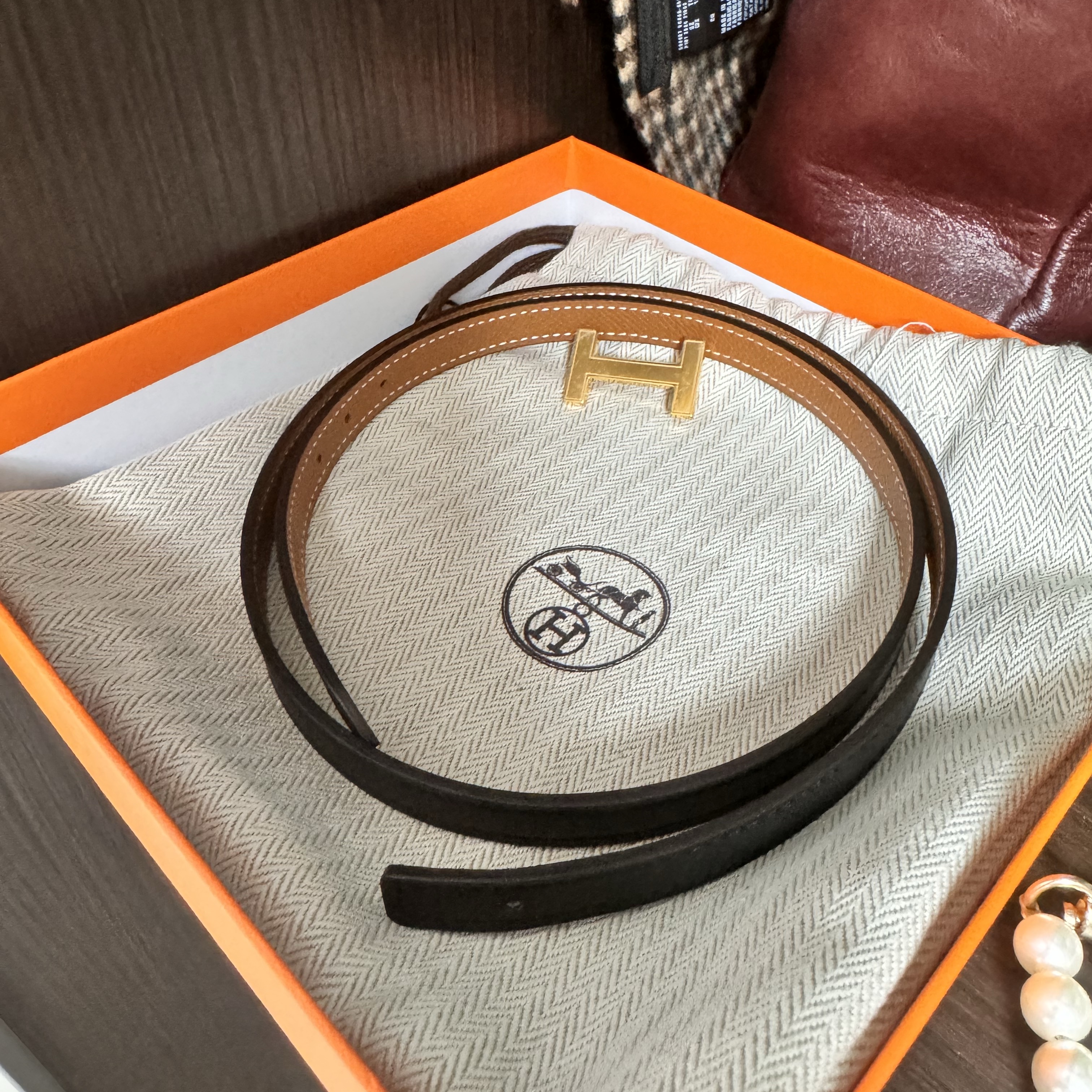 (W) Hermes Focus Belt Buckle & Reversible Leather Strap Swift Epsom 13mm & Gold Noir Gold 착용 스타일