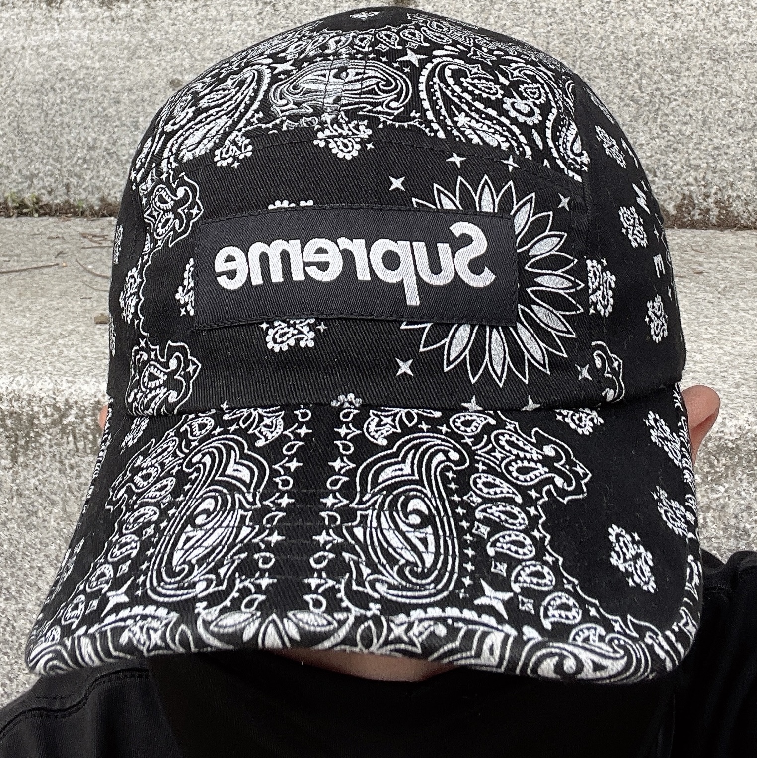 Supreme Bandana Camp Cap Black - 21SS 착용 스타일 - 1