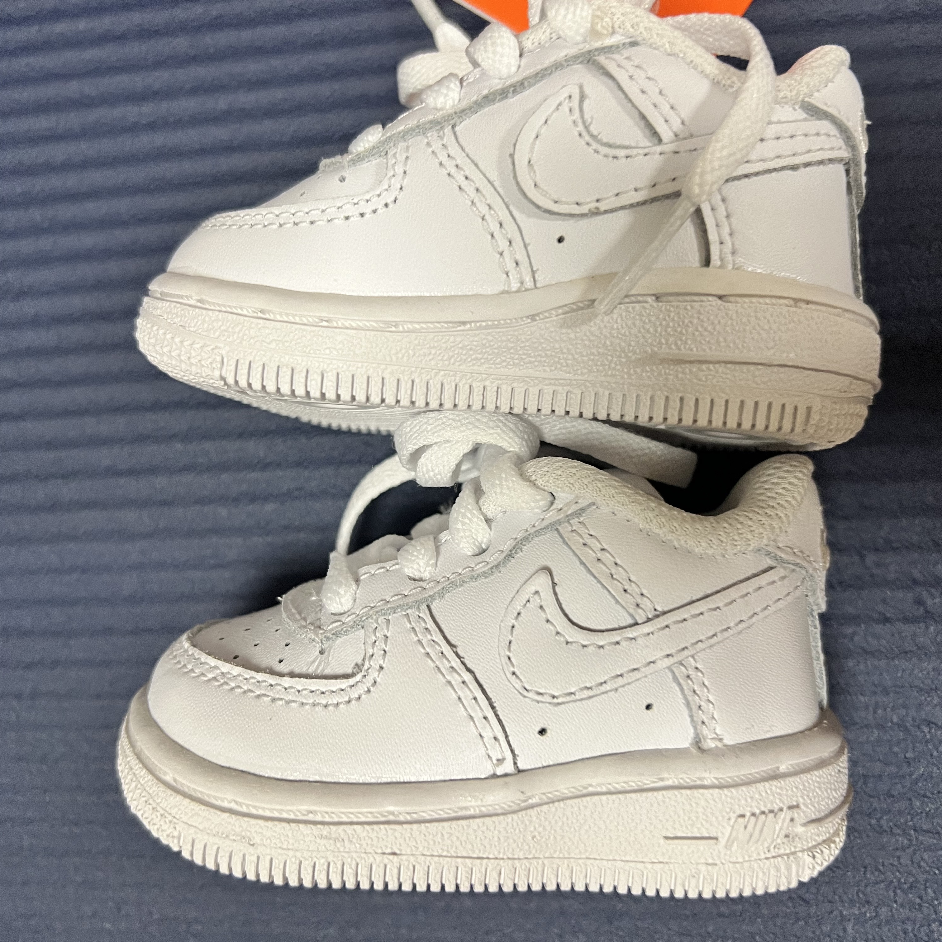 (TD) Nike Force 1 LE White 착용 스타일 - 1