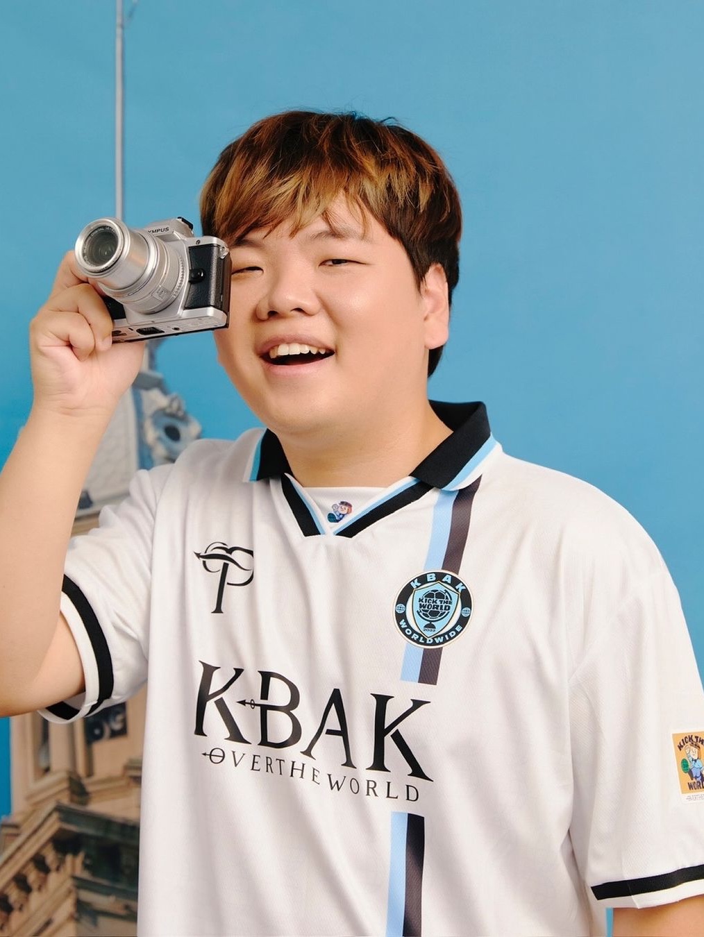 [예약 배송] Over The Pitch x KBAK Jersey Home Blue, [예약 배송] Over The Pitch x KBAK Woven Sweat Top Blue 착용 스타일 - 6