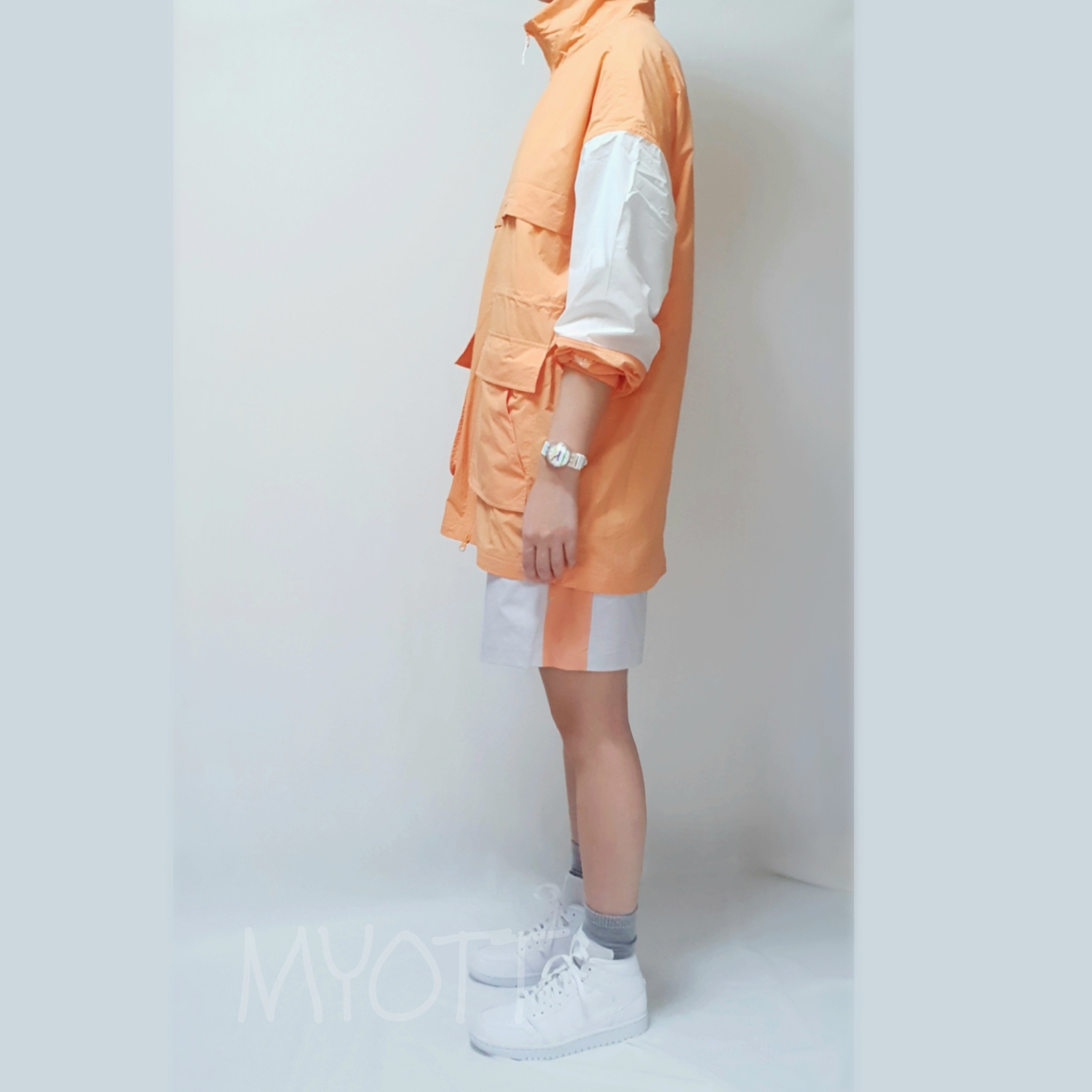 (W) Jordan 1 Mid White 착용 스타일 - 3