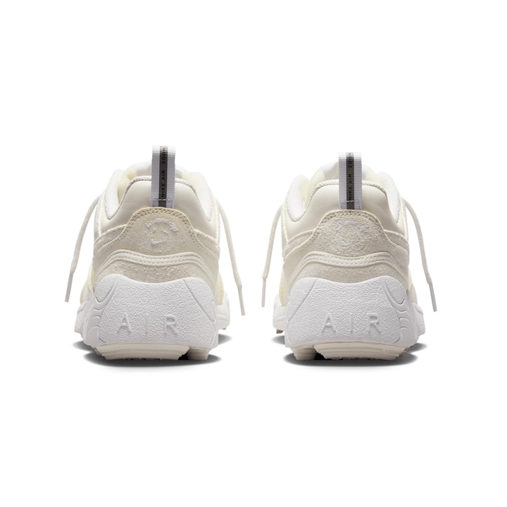 (W) Nike x Travis Scott Air Force 1 '07 Low Cactus Jack Utopia Edition White, Nike x Travis Scott Air Force 1 '07 Low Cactus Jack Utopia Edition White 착용 스타일 - 4