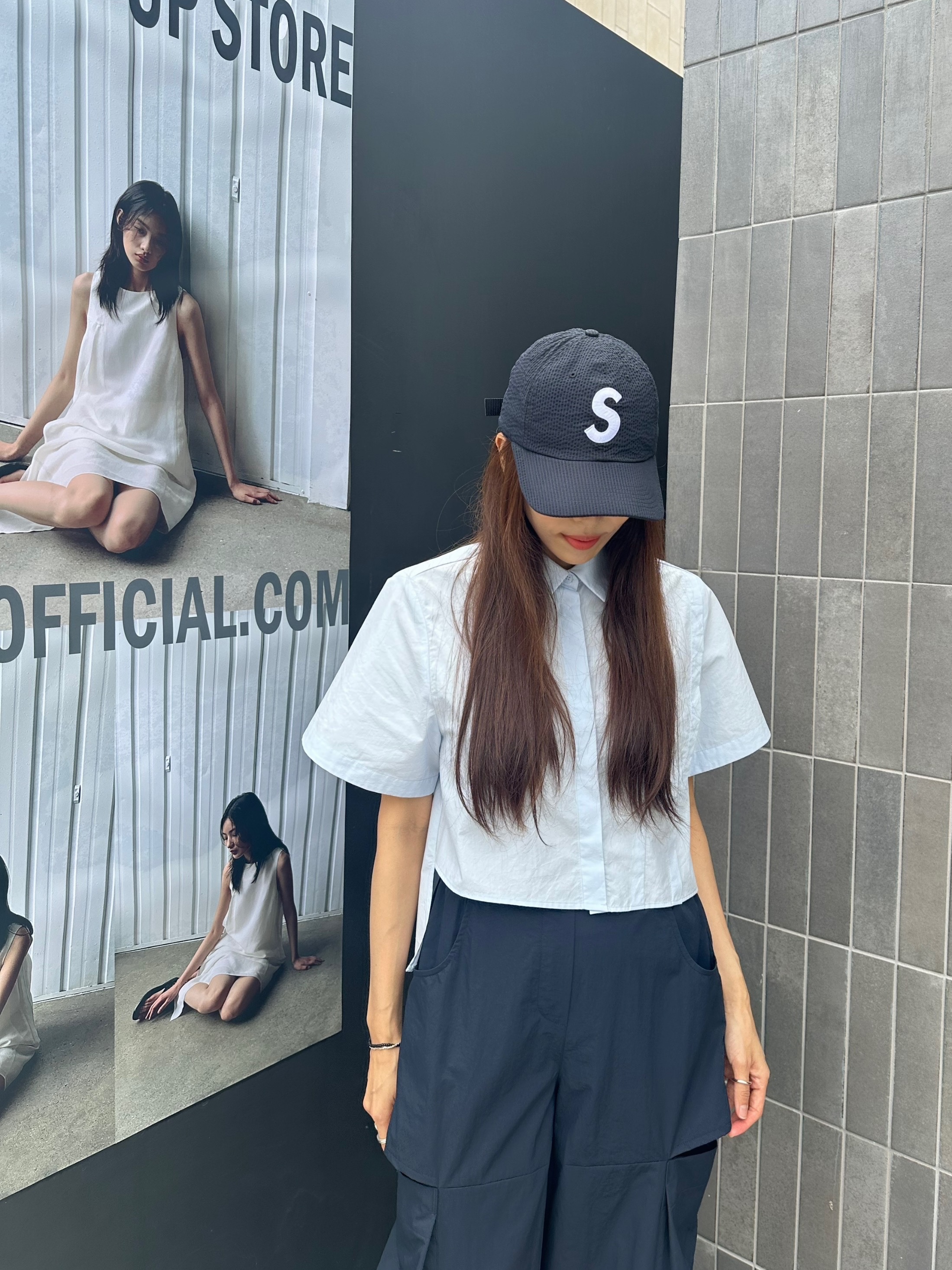 Supreme Seersucker S Logo 6-Panel Black - 24SS, (W) Gucci Mini Double G Rubber Slide Sandal Black 착용 스타일 - 4