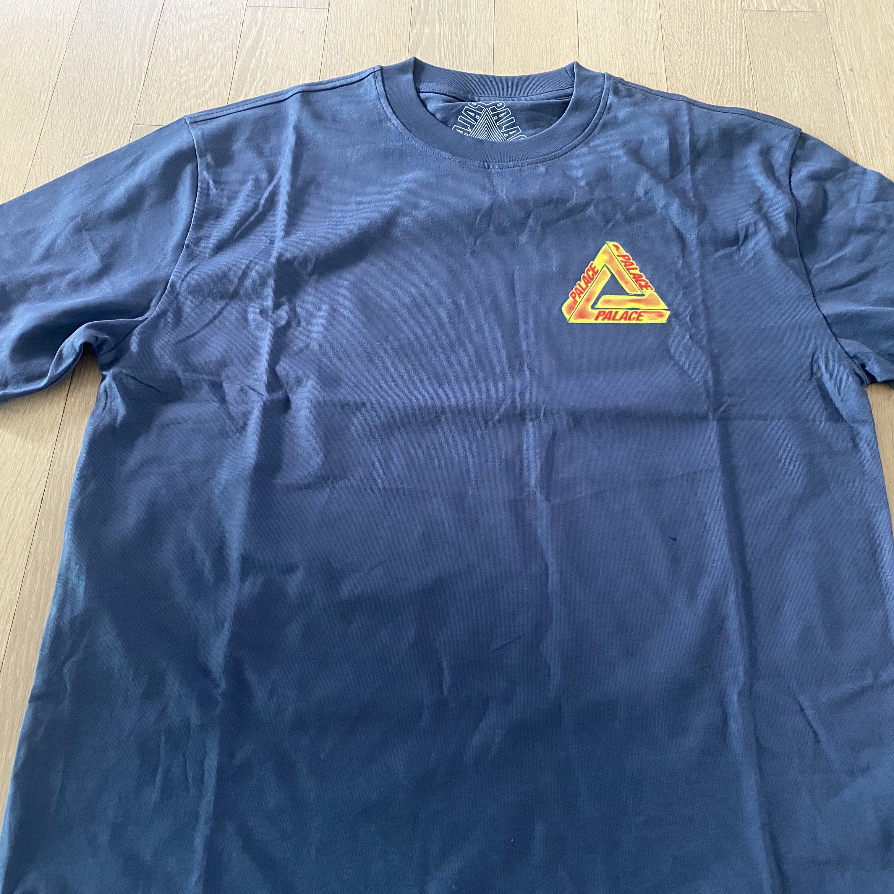 Palace Heat Sensi T-Shirt Navy - 24SS 착용 스타일 - 1
