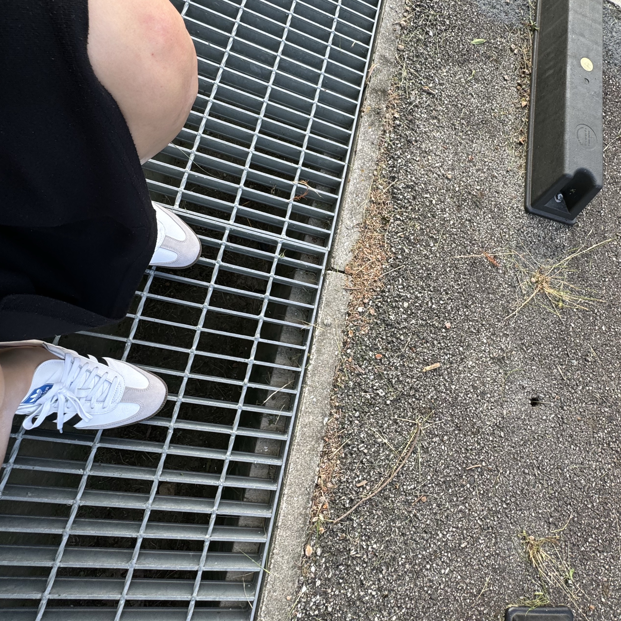 Adidas Samba OG Cloud White 착용 스타일