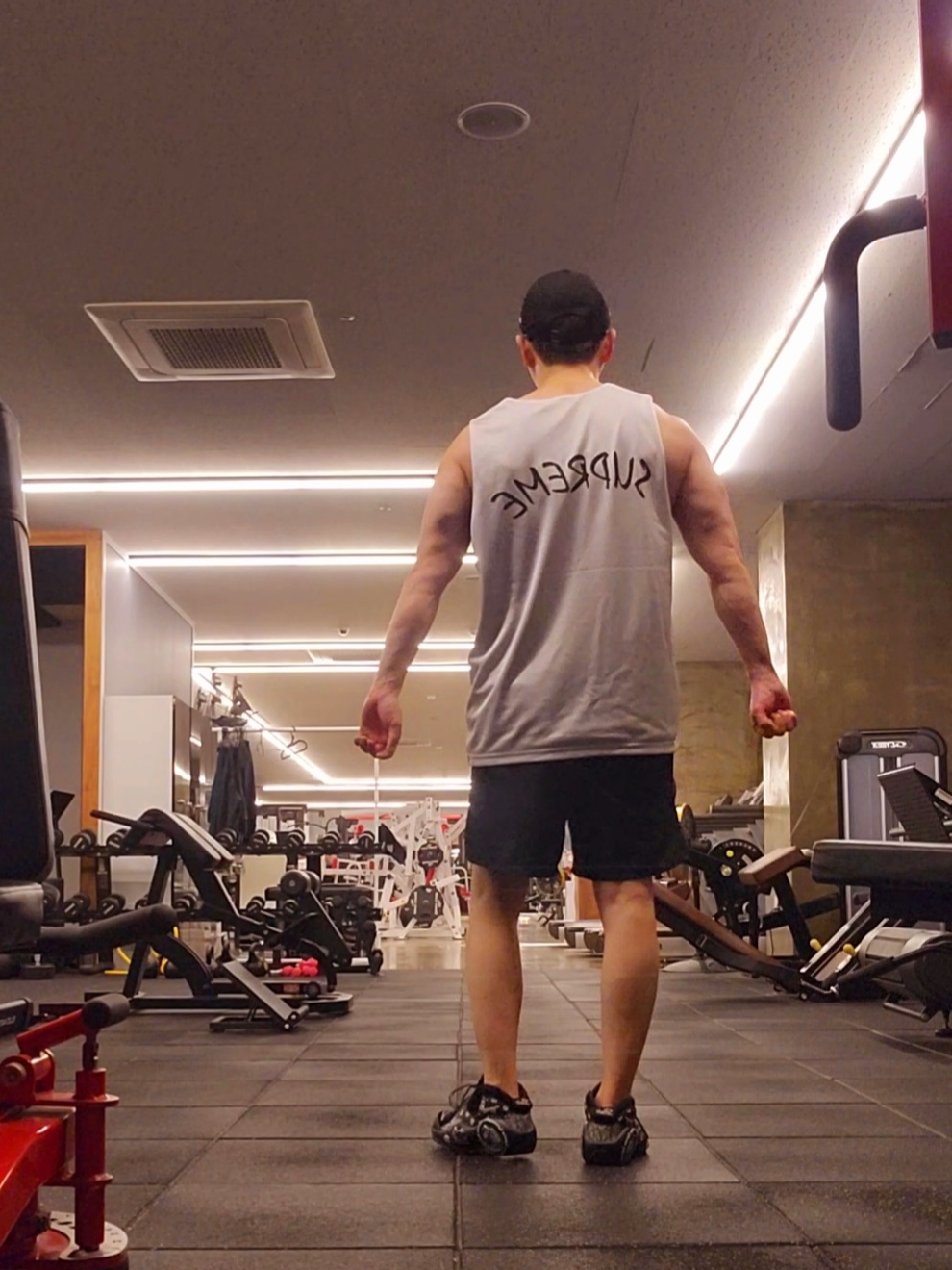 Supreme Mustang Reversible Basketball Jersey White - 23SS, Nike x Supreme Air Zoom Flight 95 SP Black 착용 스타일 - 3