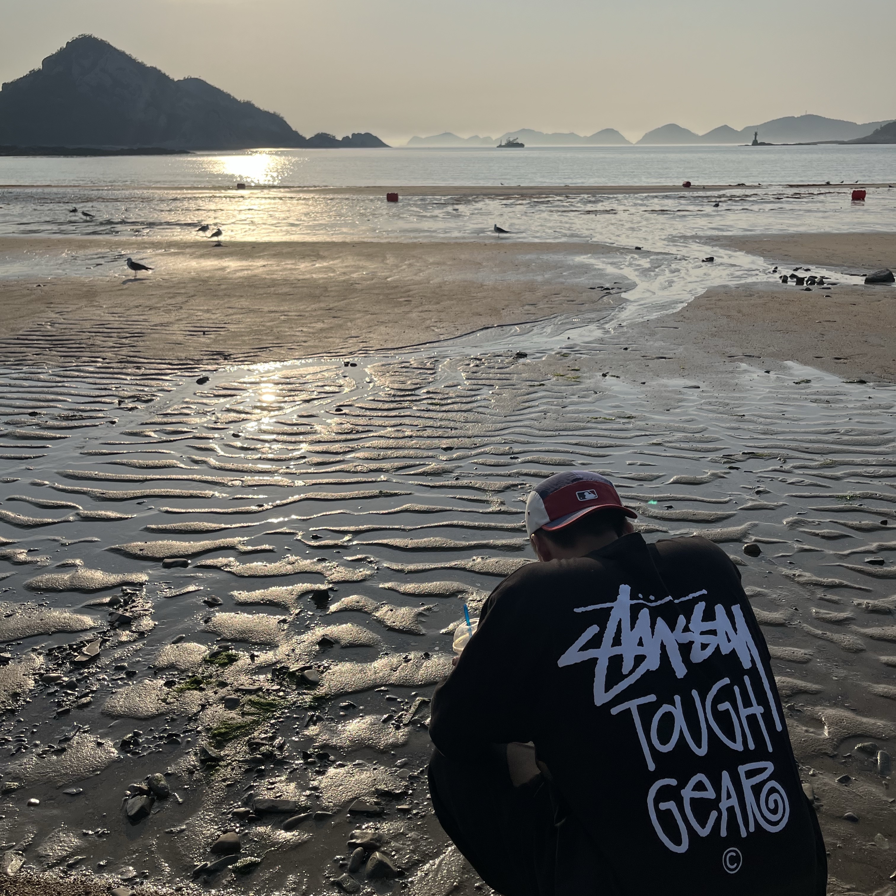 Stussy Tough Gear T-Shirt Black 착용 스타일